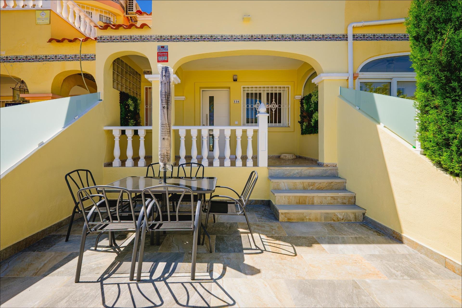 Resale - Townhouse -
Orihuela Costa - Las Filipinas