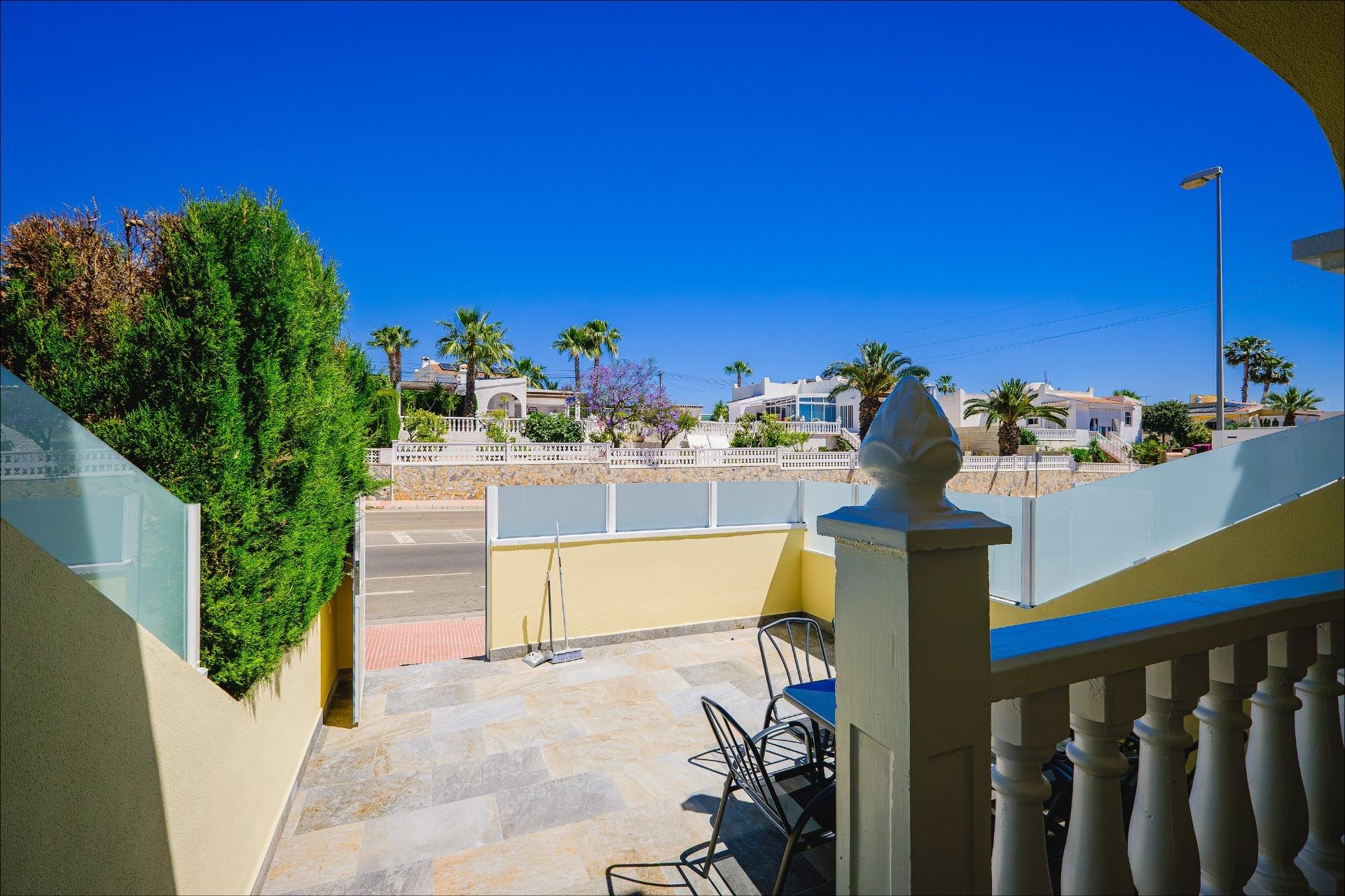 Resale - Townhouse -
Orihuela Costa - Las Filipinas