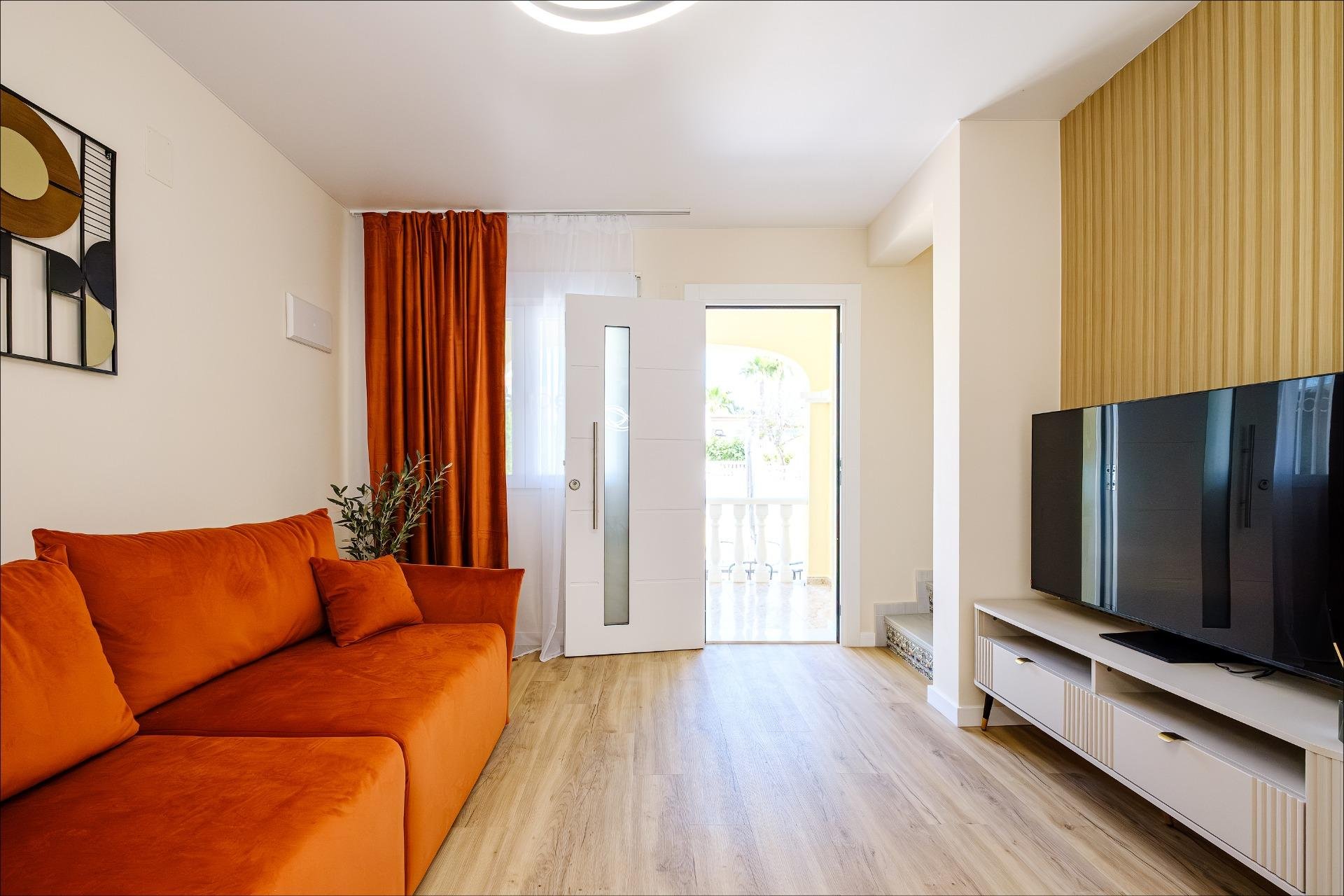 Resale - Townhouse -
Orihuela Costa - Las Filipinas