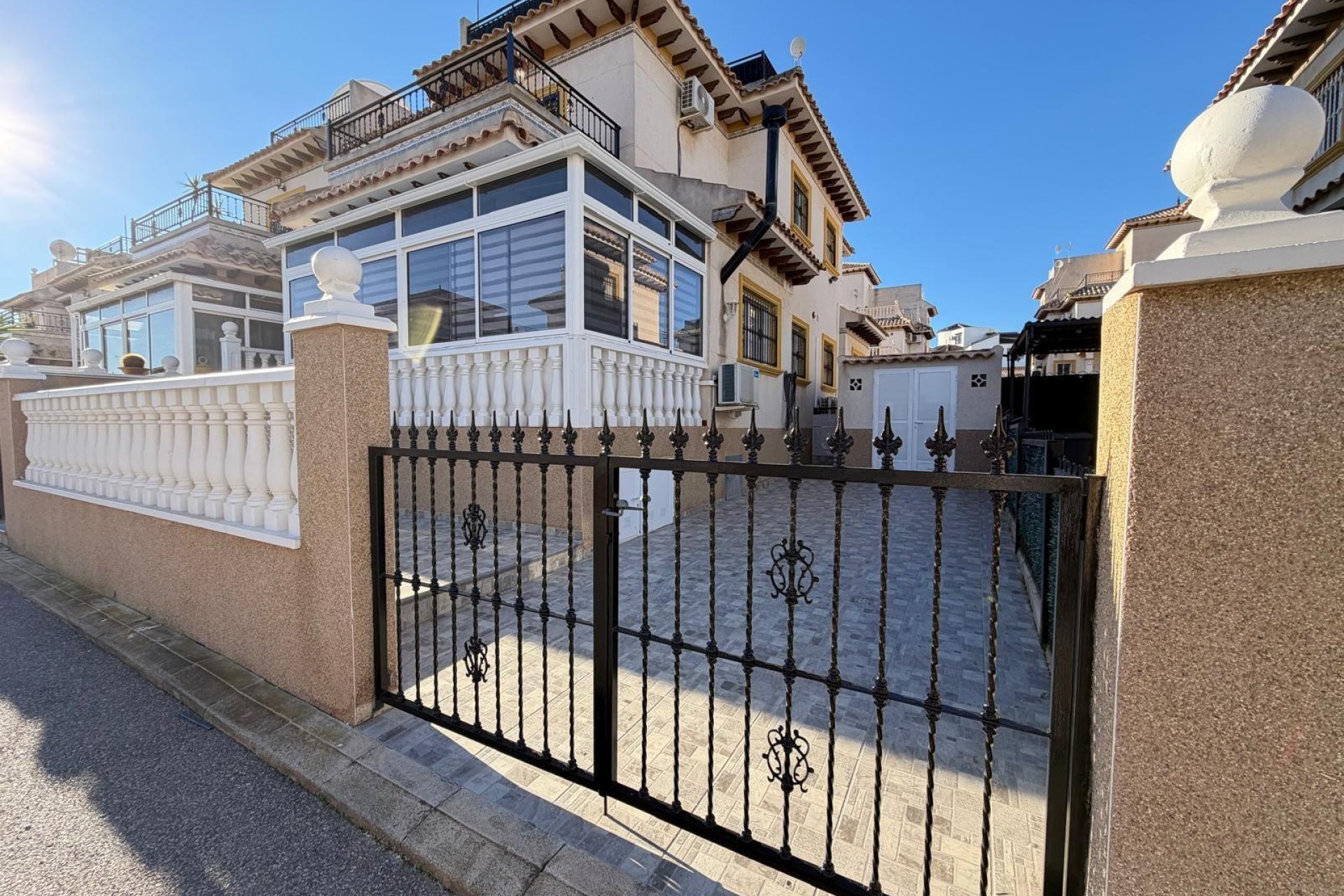 Resale - Townhouse -
Orihuela Costa - Las Filipinas