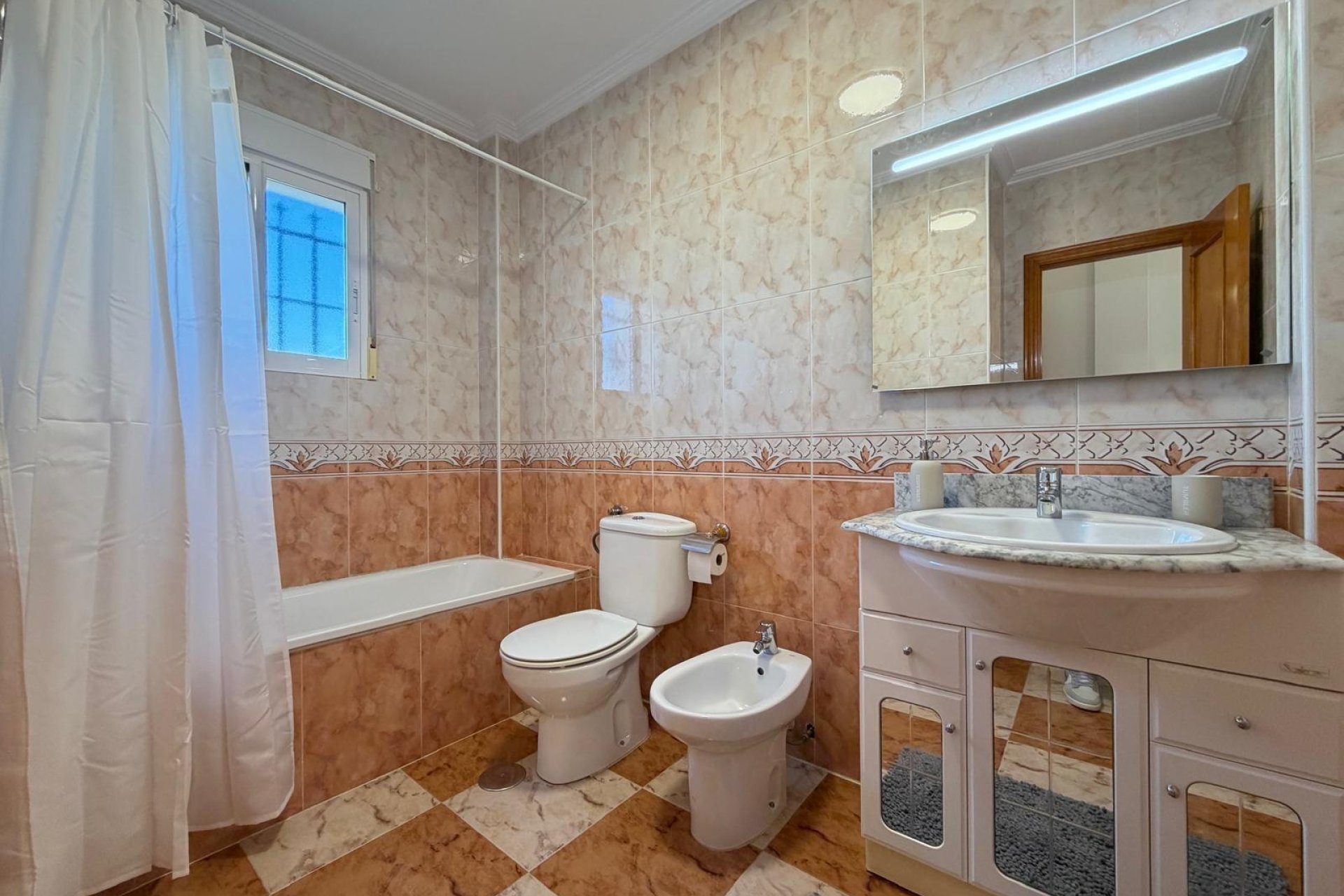 Resale - Townhouse -
Orihuela Costa - Las Filipinas