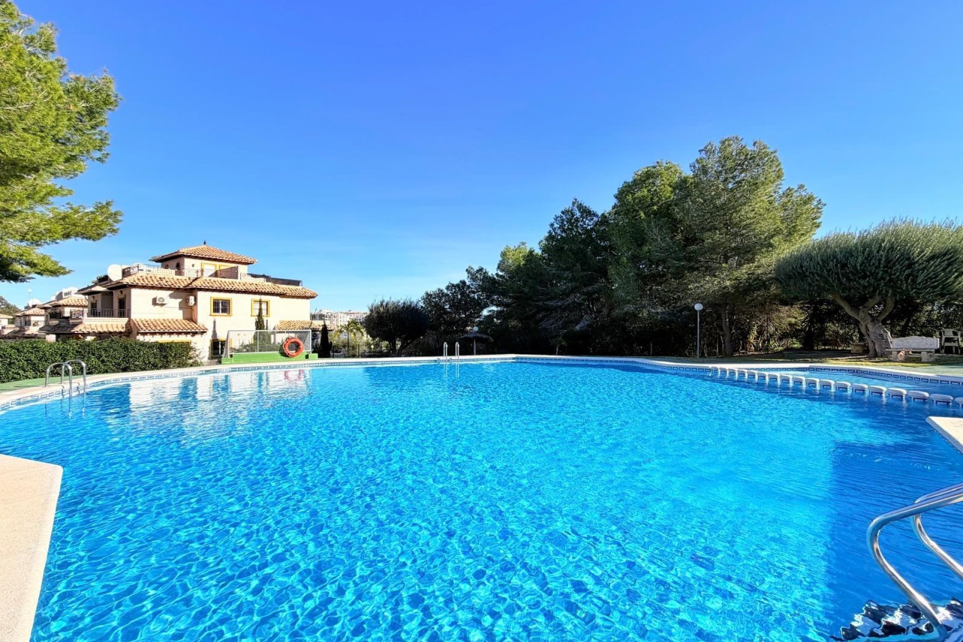 Resale - Townhouse -
Orihuela Costa - Las Filipinas