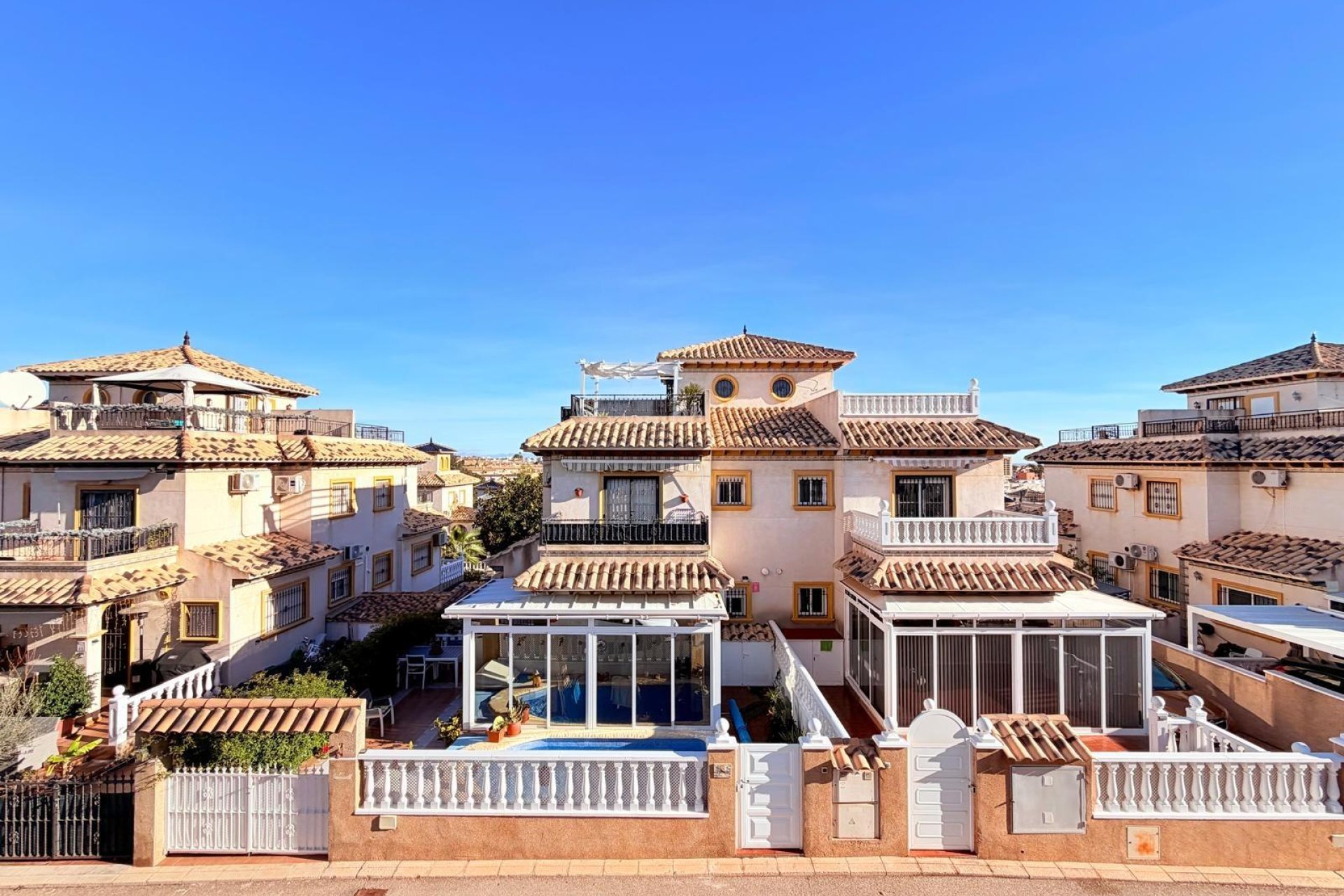 Resale - Townhouse -
Orihuela Costa - Las Filipinas