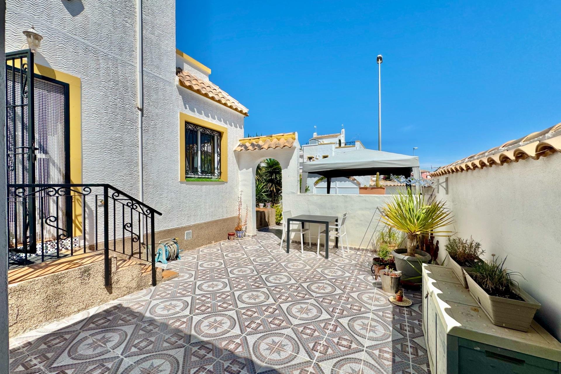 Resale - Townhouse -
Orihuela Costa - Los Altos