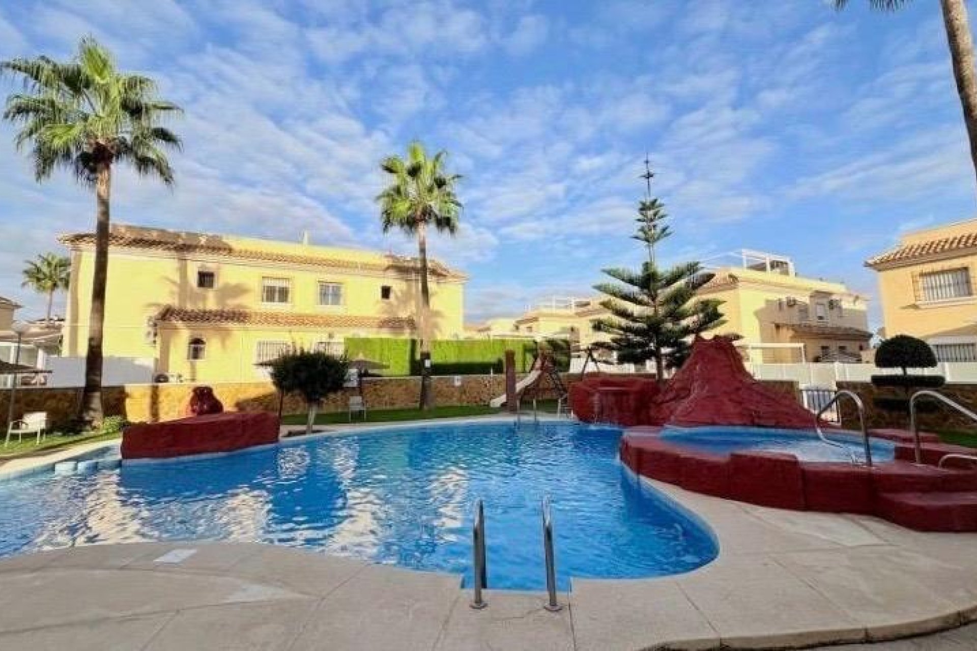 Resale - Townhouse -
Orihuela Costa - Los Dolses