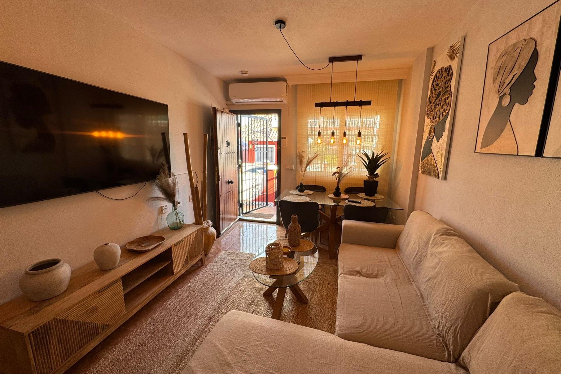 Resale - Townhouse -
Orihuela Costa - Los Dolses