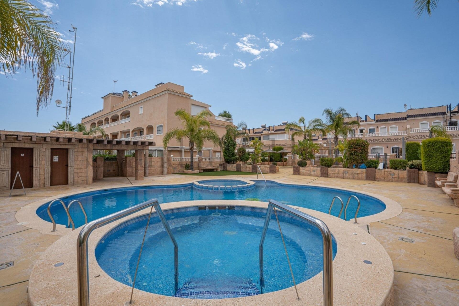 Resale - Townhouse -
Orihuela Costa - Los Dolses
