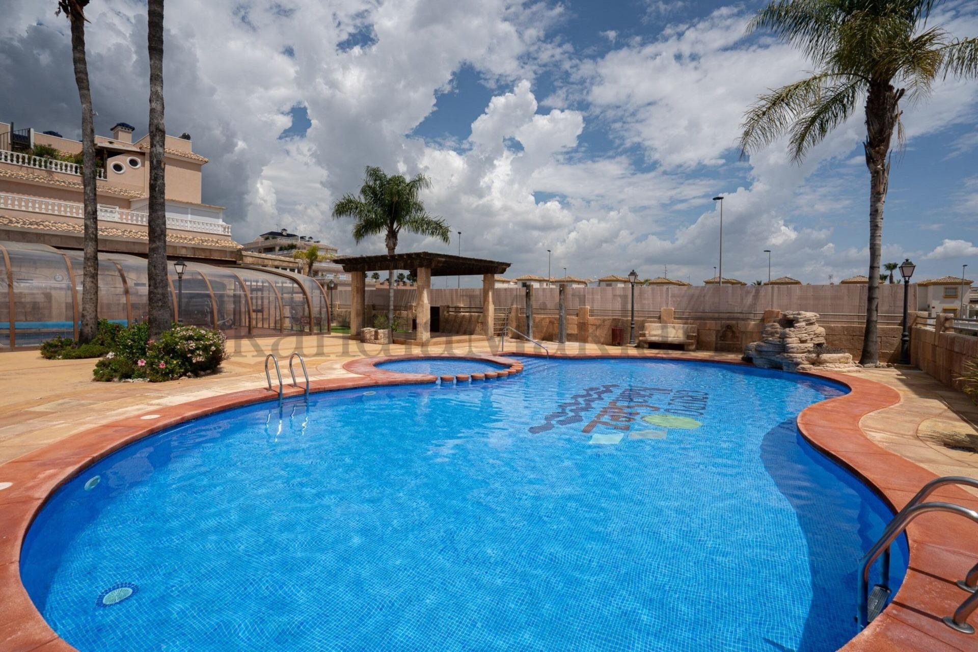 Resale - Townhouse -
Orihuela Costa - Los Dolses