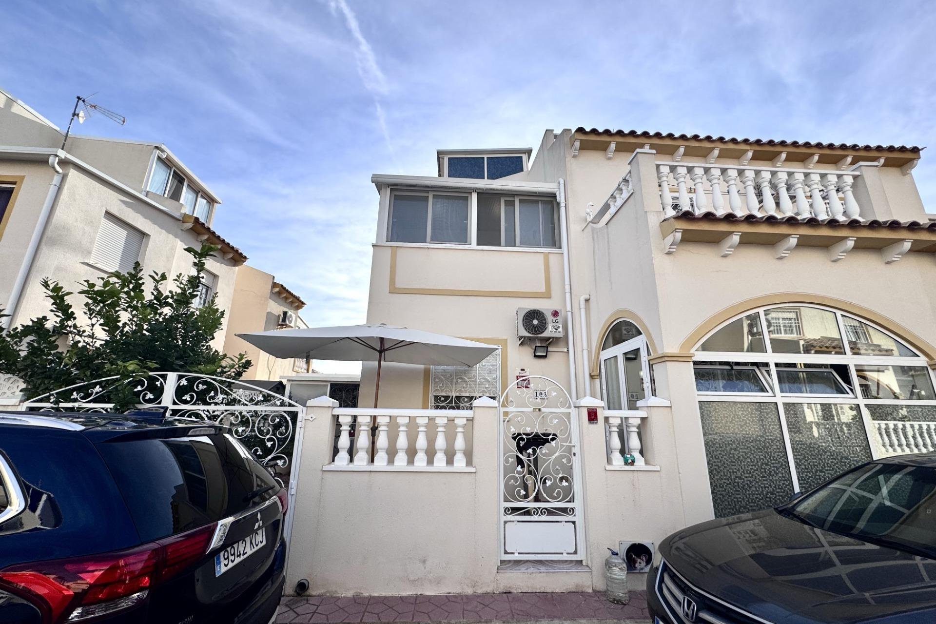 Resale - Townhouse -
Orihuela Costa - Playa Flamenca