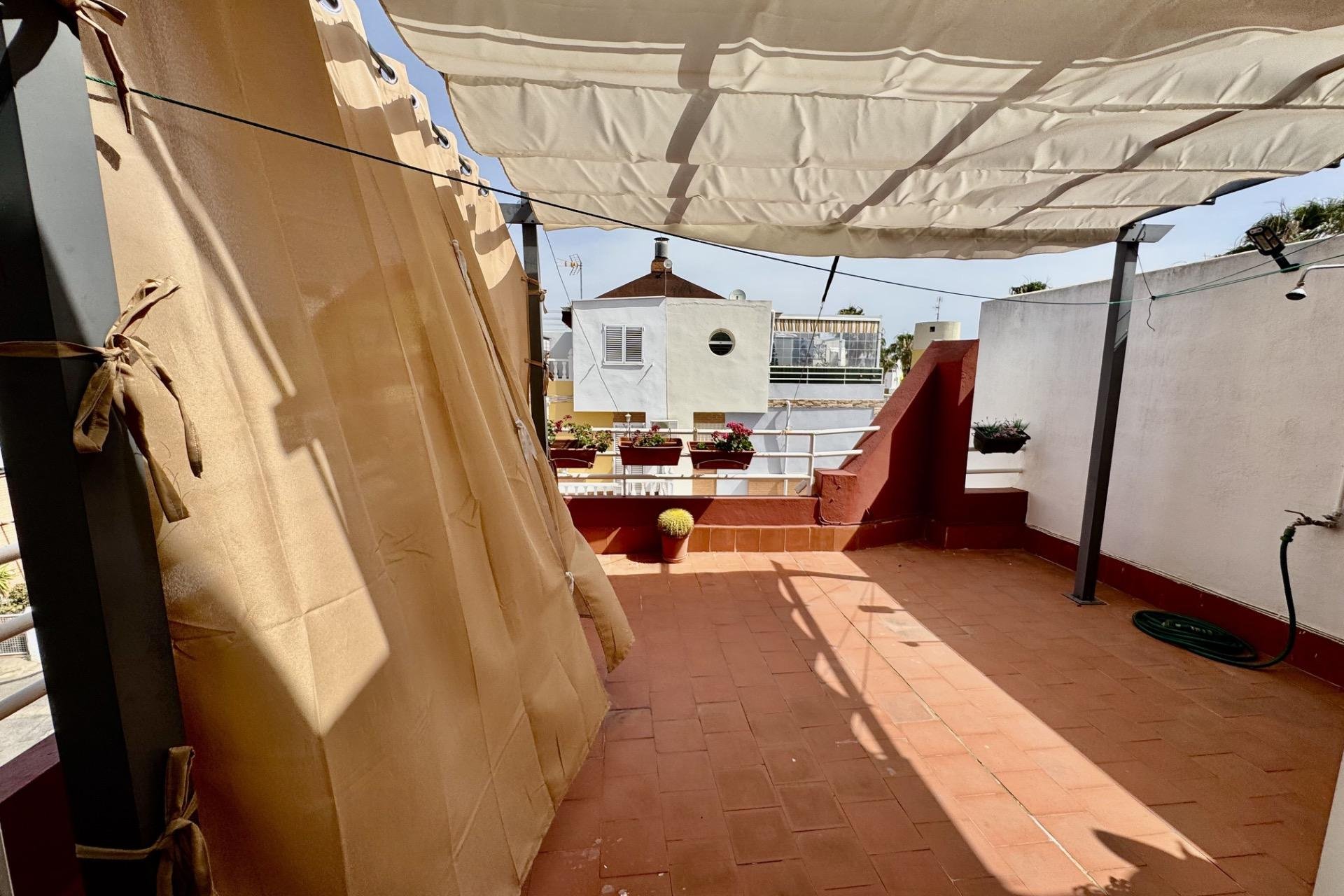 Resale - Townhouse -
Orihuela - Urbanización Perla Del Mar