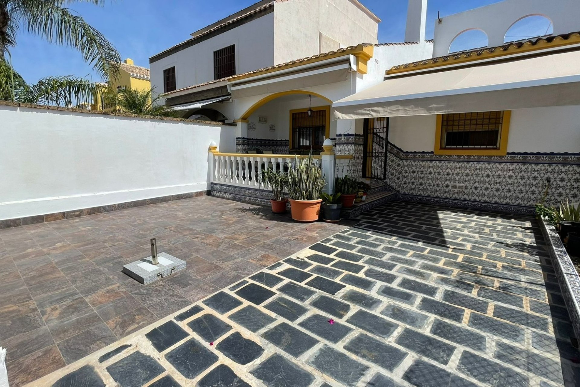 Resale - Townhouse -
Pilar de la Horadada - Costa Blanca