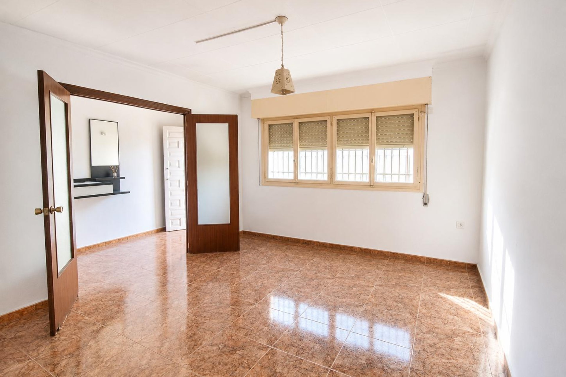 Resale - Townhouse -
Pinoso - Inland