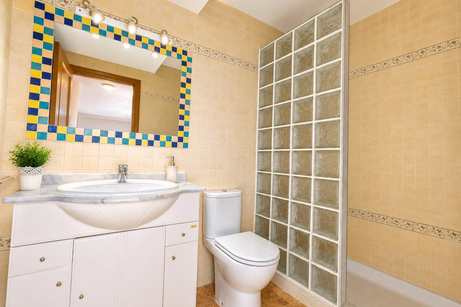 Resale - Townhouse -
Pinoso - Inland