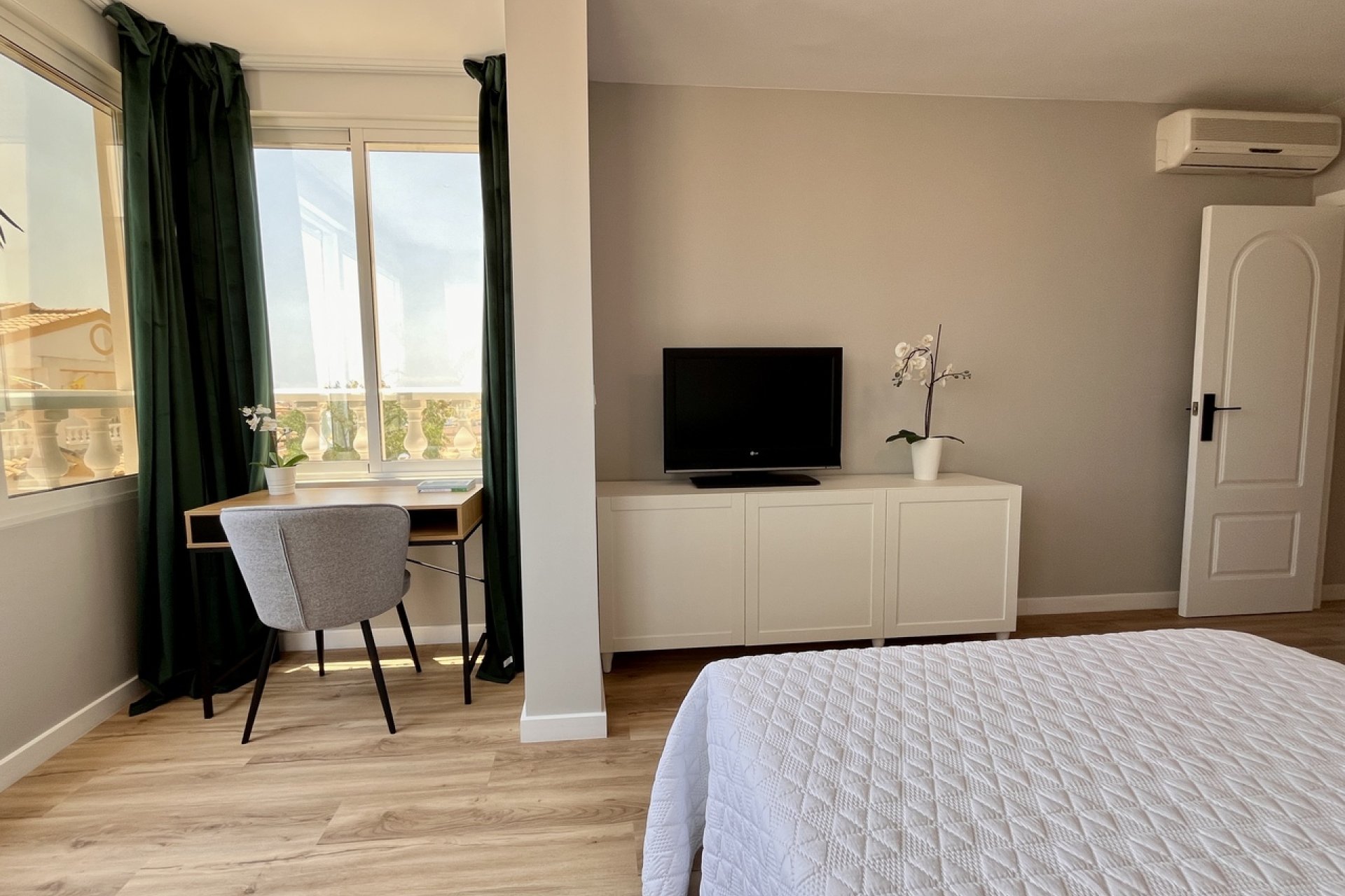 Resale - Townhouse -
Playa Flamenca - Costa Blanca