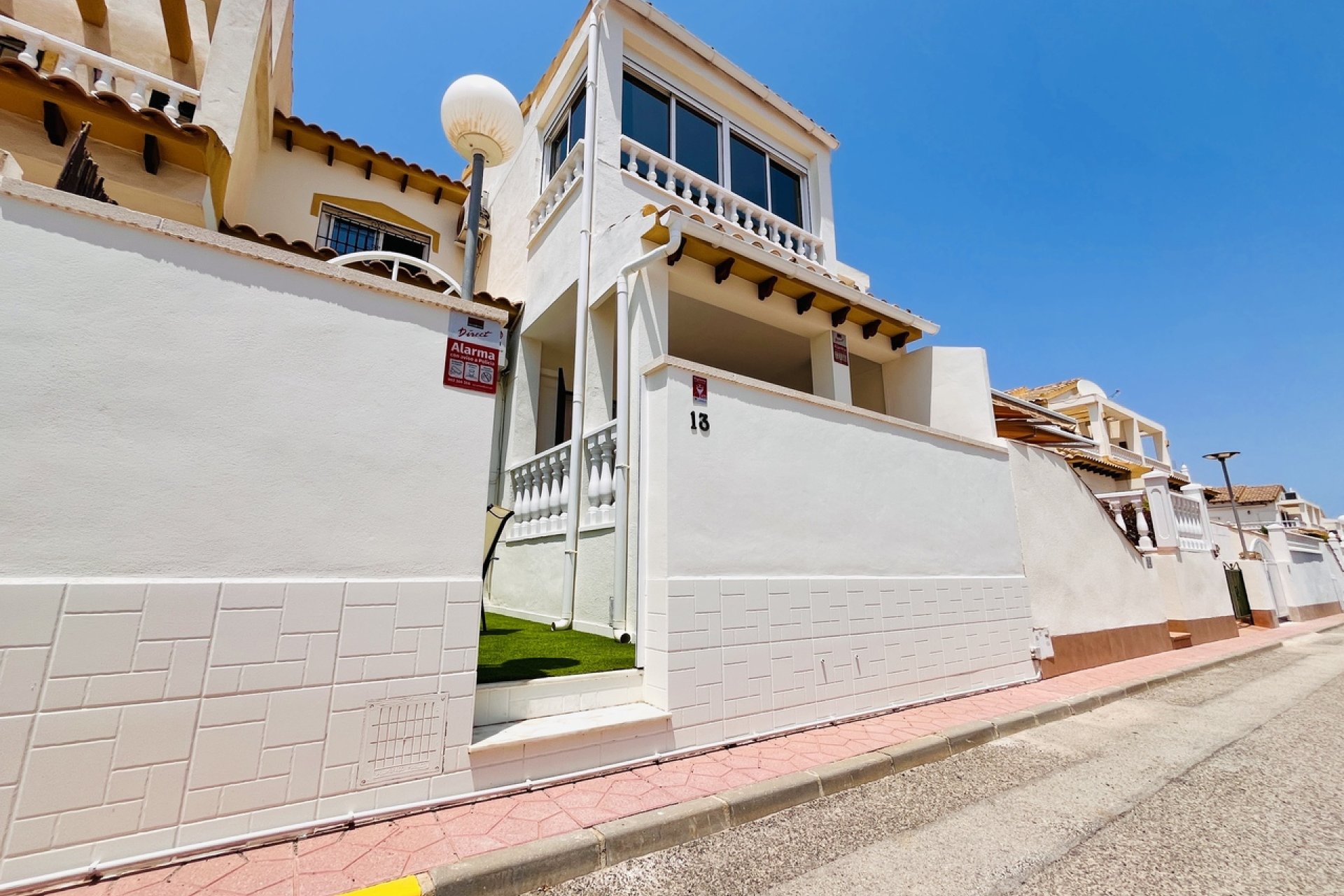 Resale - Townhouse -
Playa Flamenca - Costa Blanca