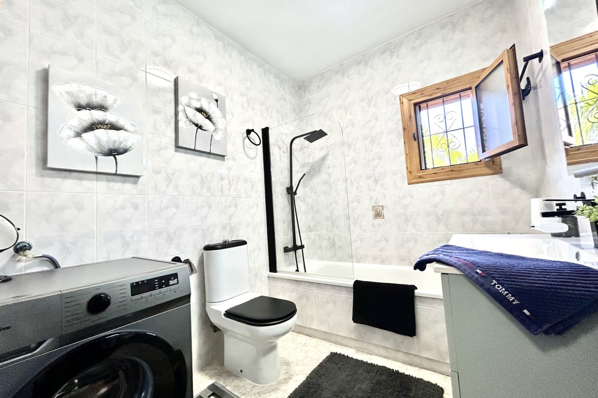 Resale - Townhouse -
Playa Flamenca - Costa Blanca