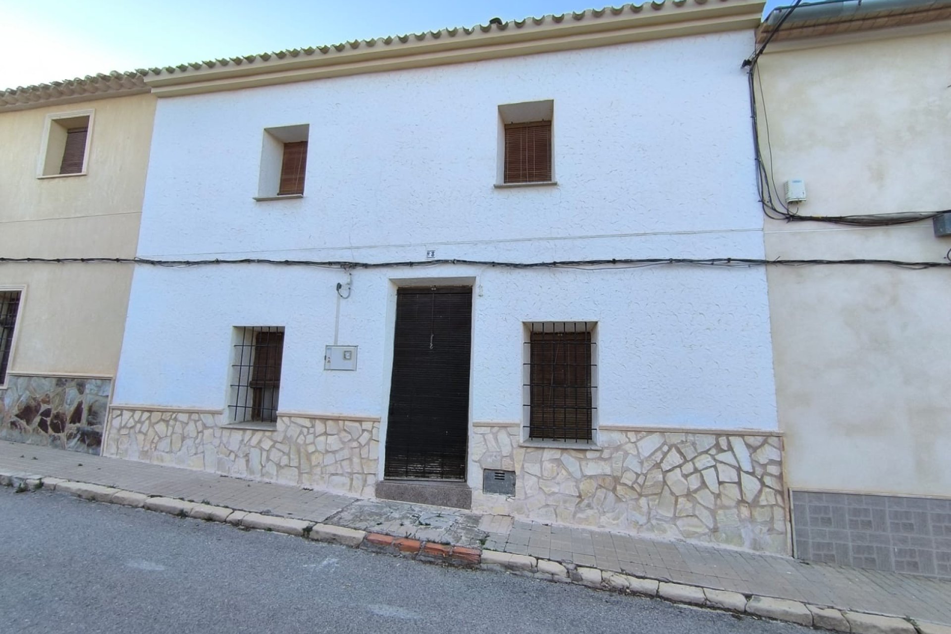 Resale - Townhouse -
Raspay - Inland