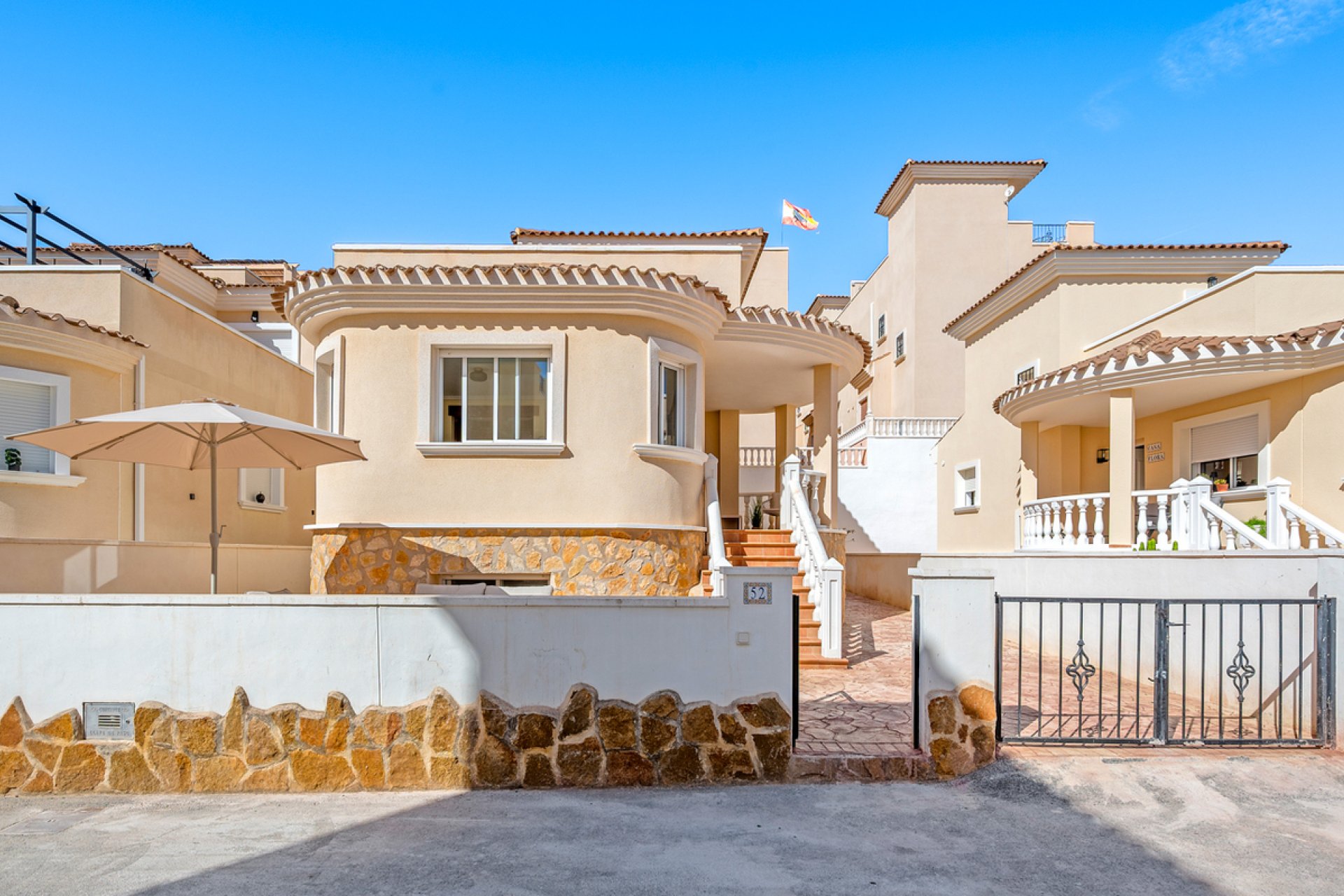 Resale - Townhouse -
San Miguel de Salinas - Costa Blanca