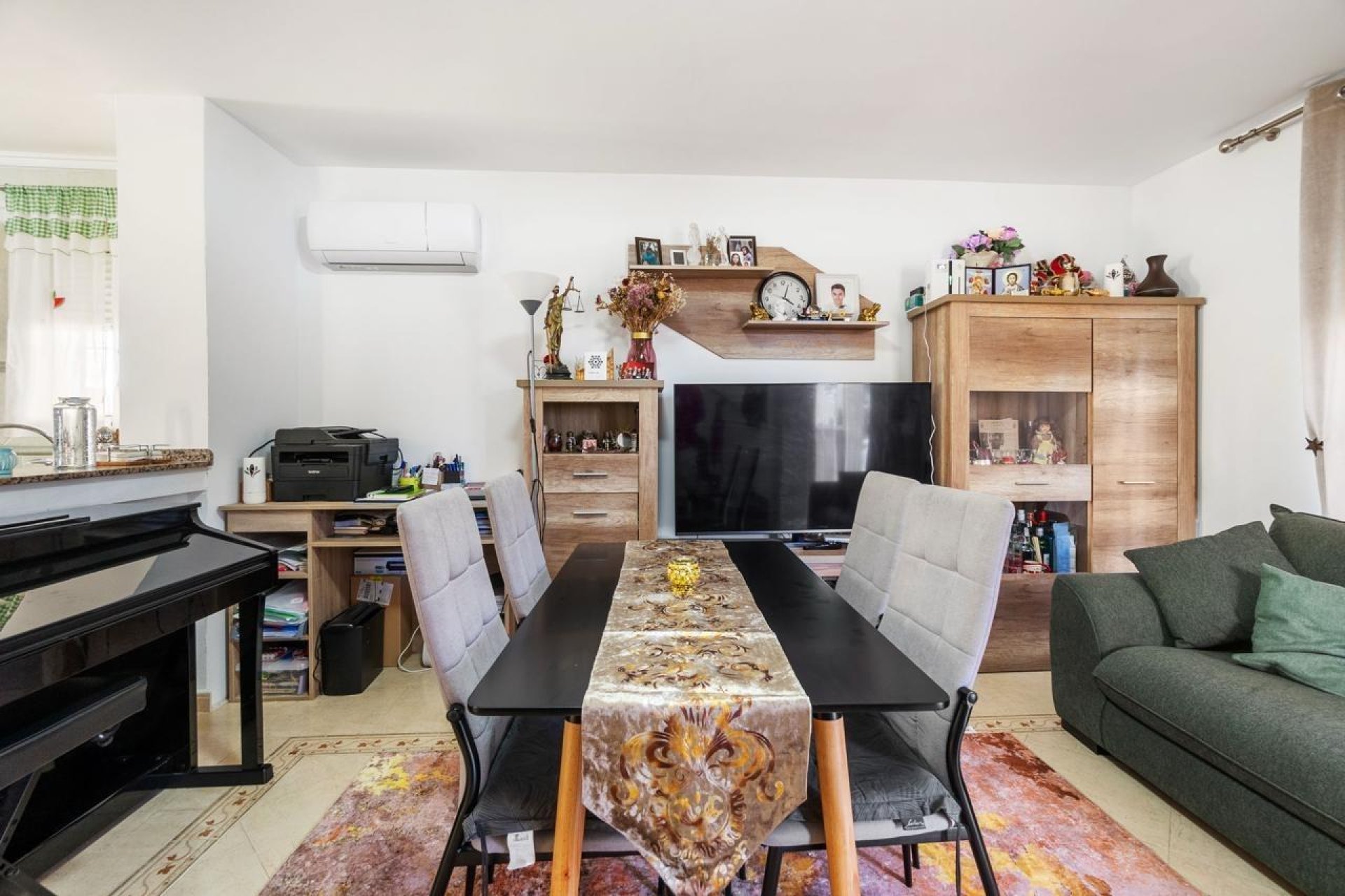Resale - Townhouse -
San Miguel de Salinas - El Galán