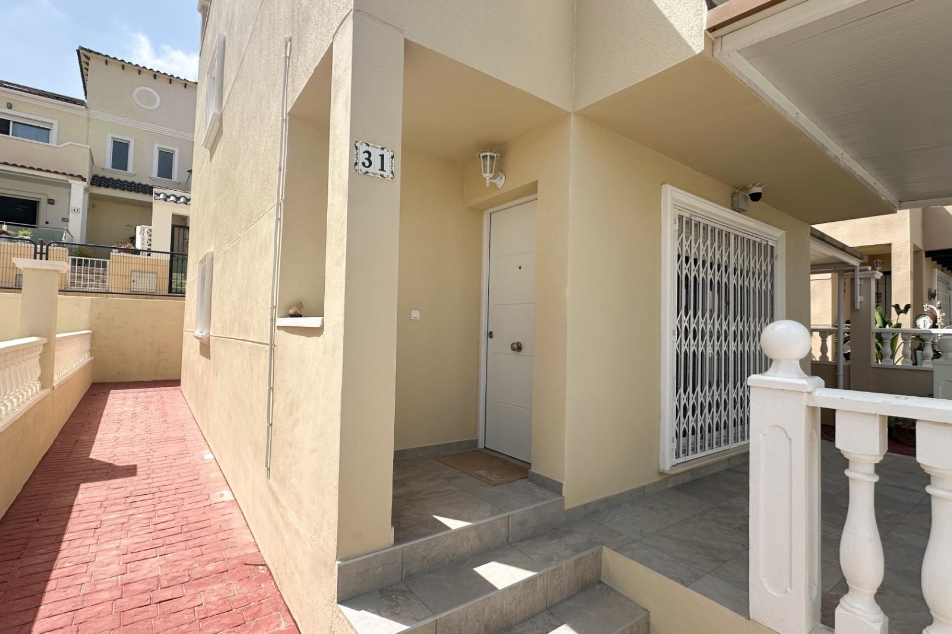 Resale - Townhouse -
San Miguel de Salinas - El Galán