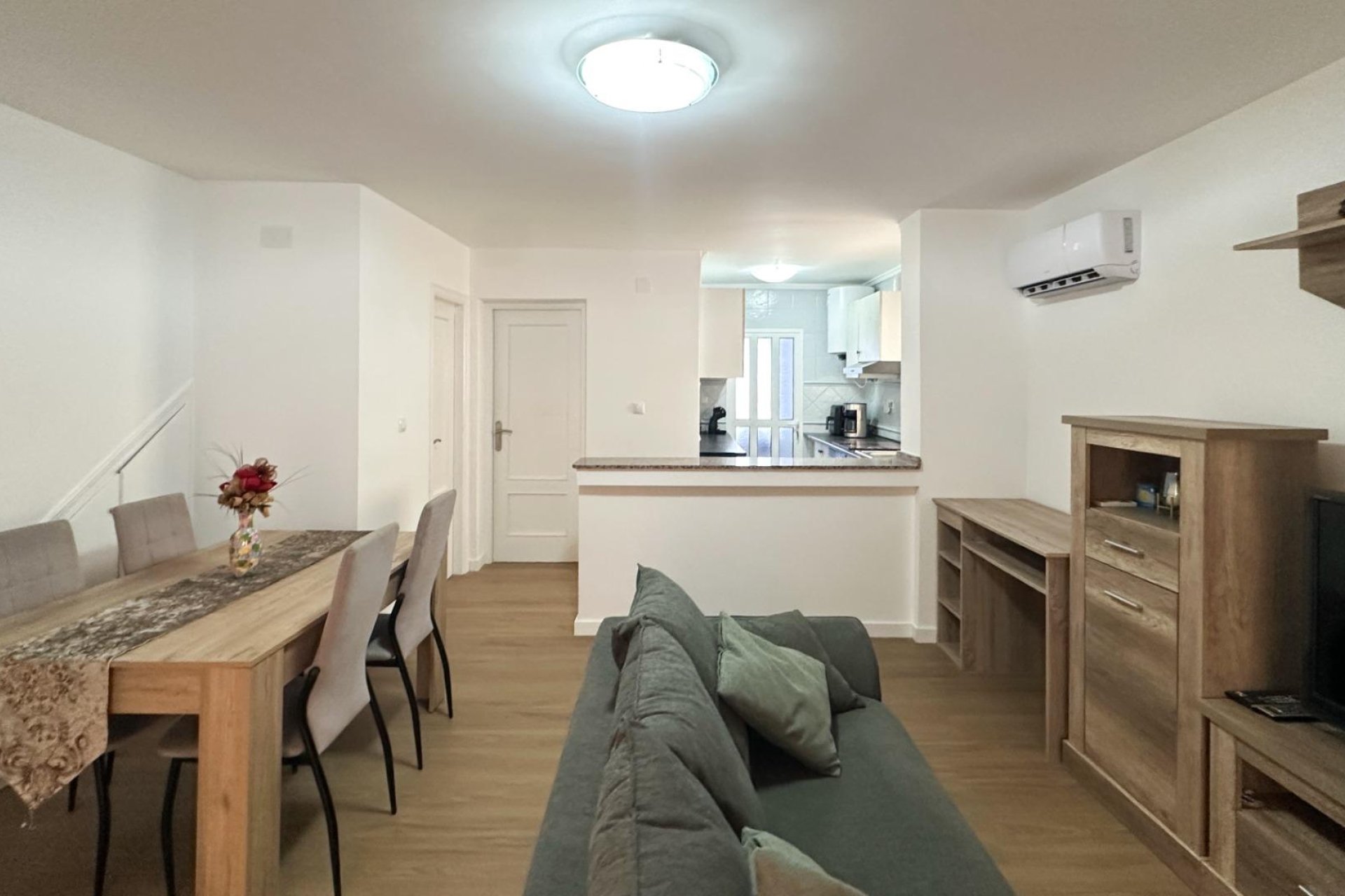 Resale - Townhouse -
San Miguel de Salinas - El Galán