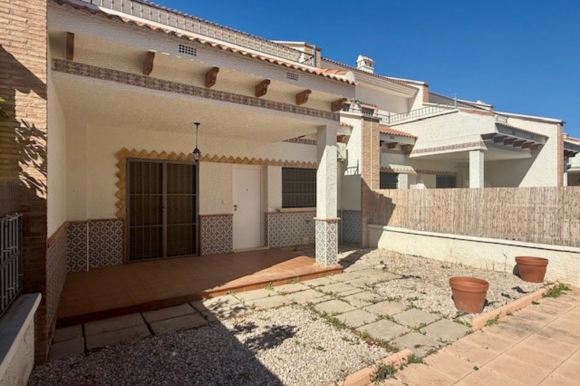 Resale - Townhouse -
San Miguel de Salinas - Inland