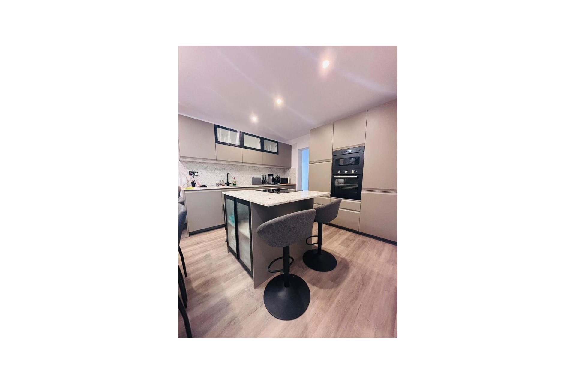 Resale - Townhouse -
San Miguel de Salinas - Inland