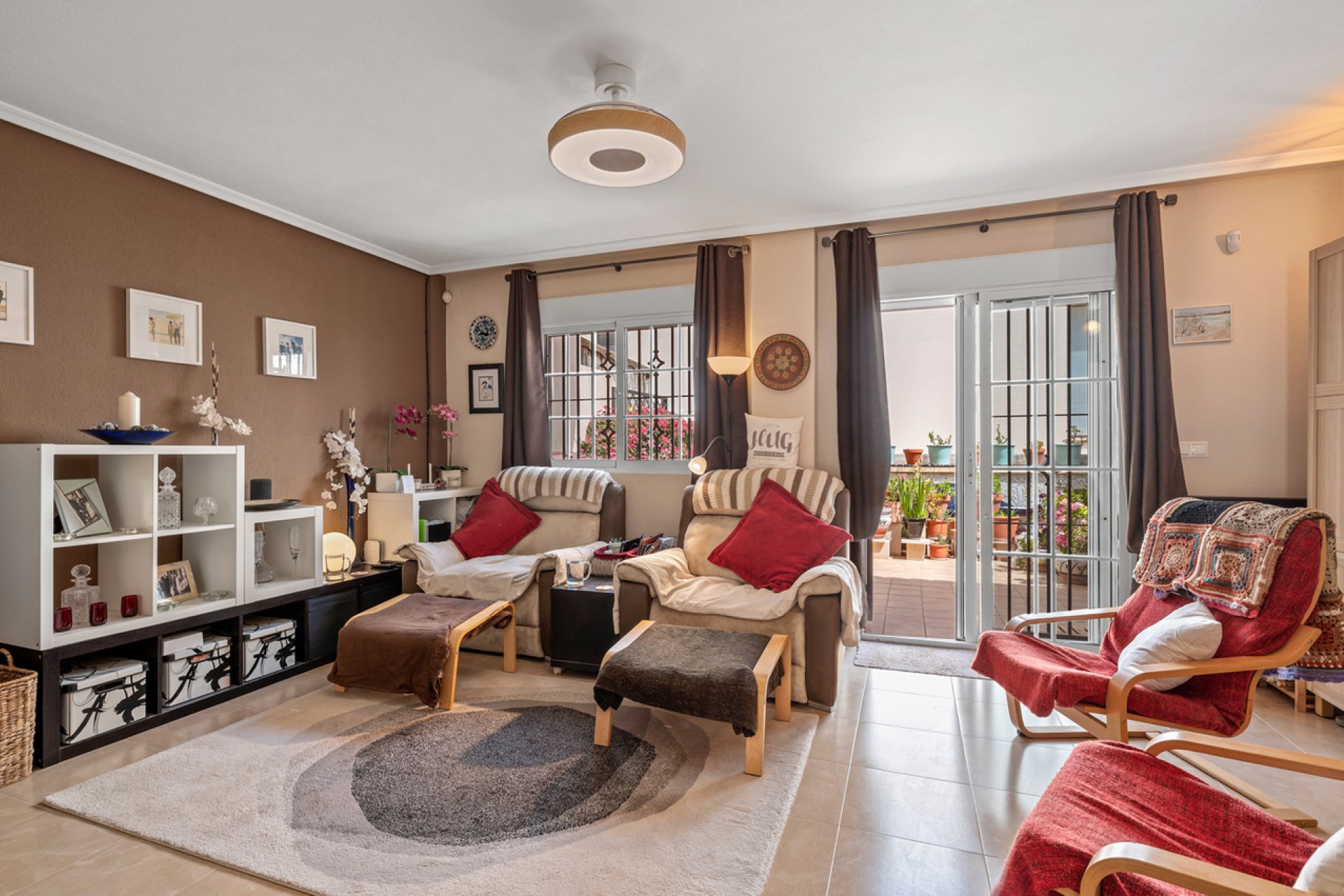 Resale - Townhouse -
San Miguel de Salinas - Inland