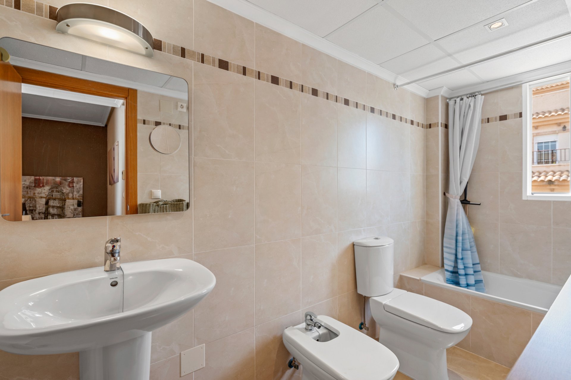 Resale - Townhouse -
San Miguel de Salinas - Inland