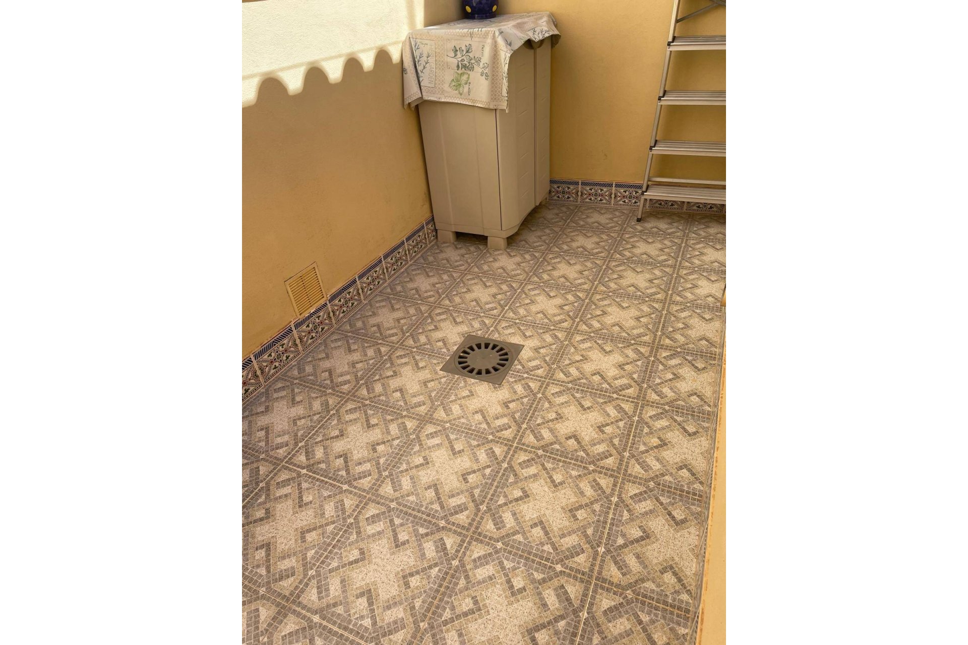 Resale - Townhouse -
Santiago de la Ribera - San Blas