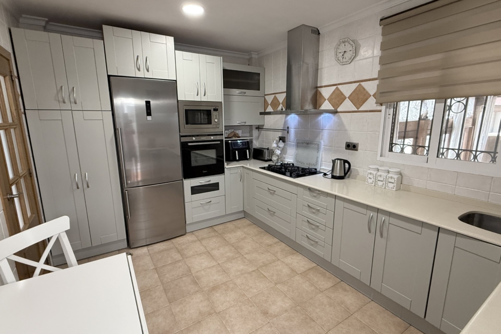 Resale - Townhouse -
Sucina - Inland