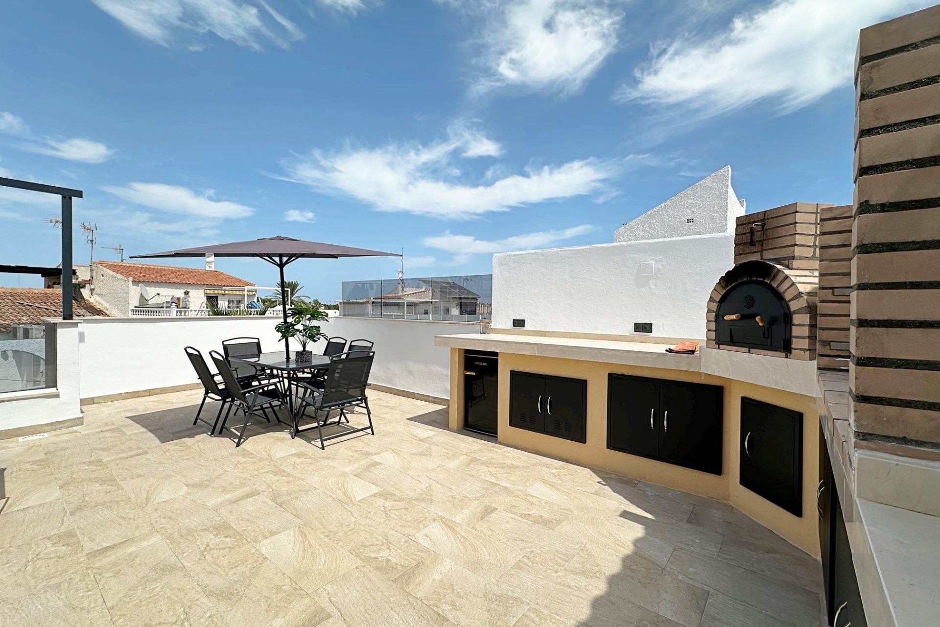 Resale - Townhouse -
Torrevieja - Calas Blanca
