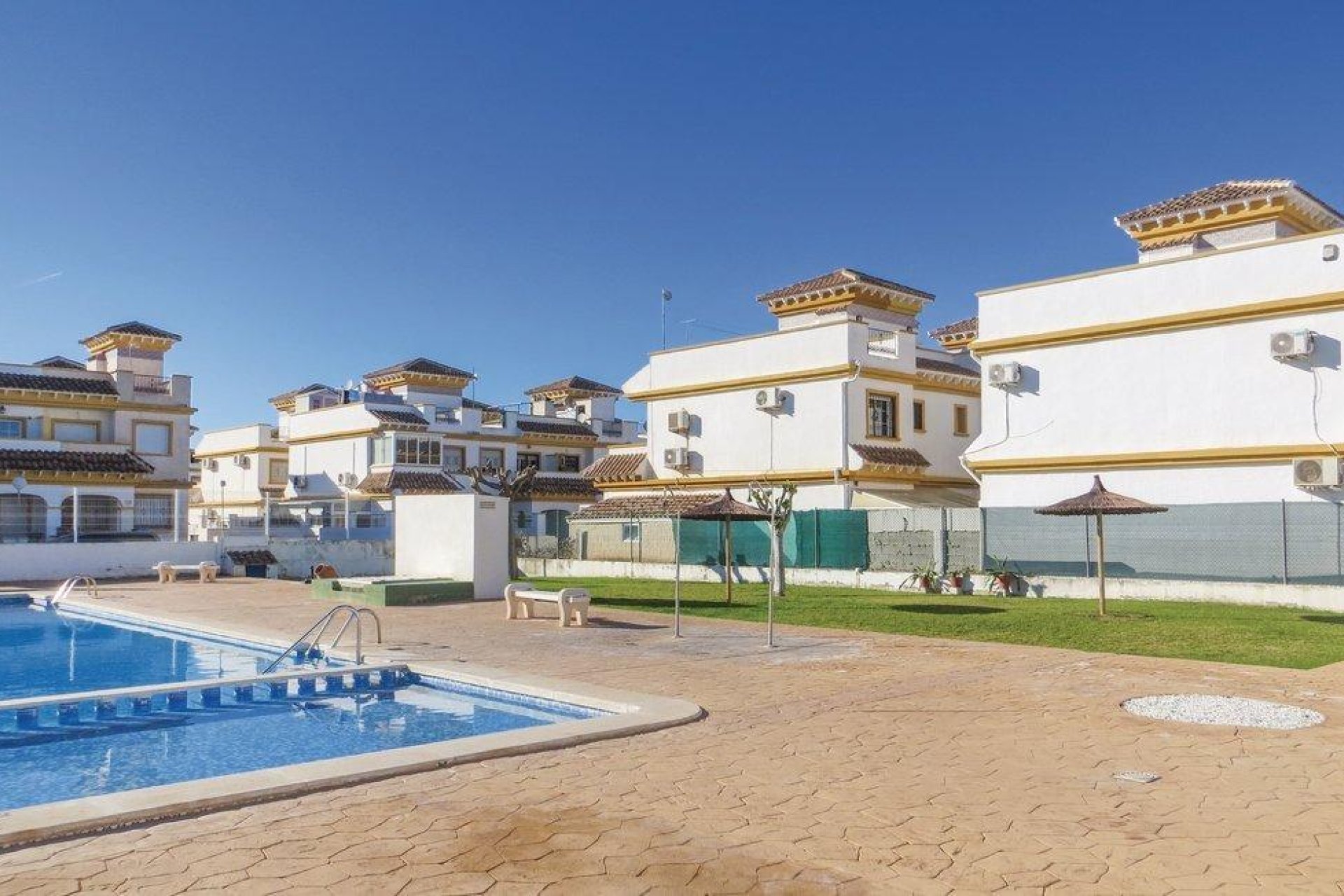 Resale - Townhouse -
Torrevieja - Carrefour