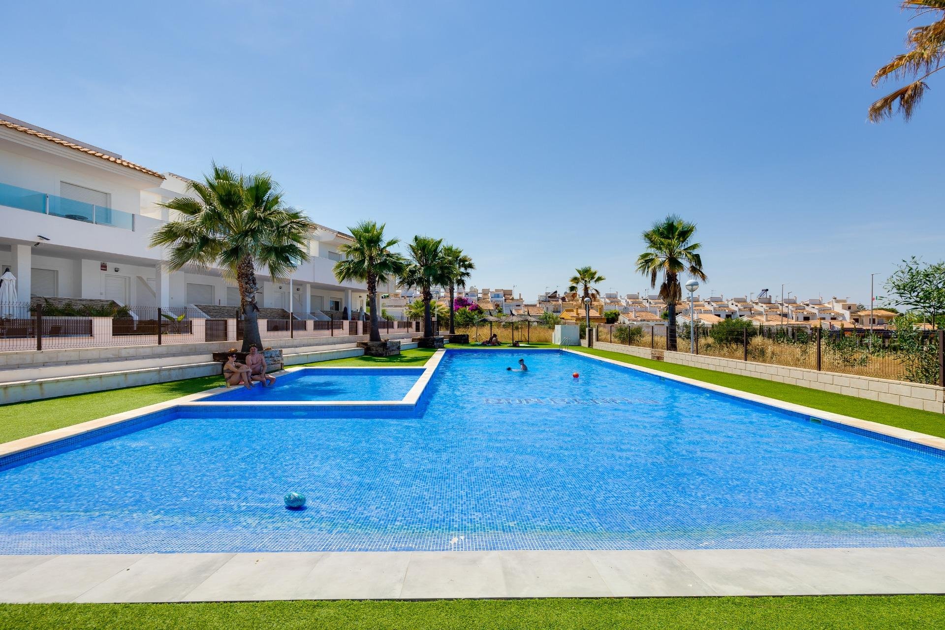 Resale - Townhouse -
Torrevieja - La Siesta