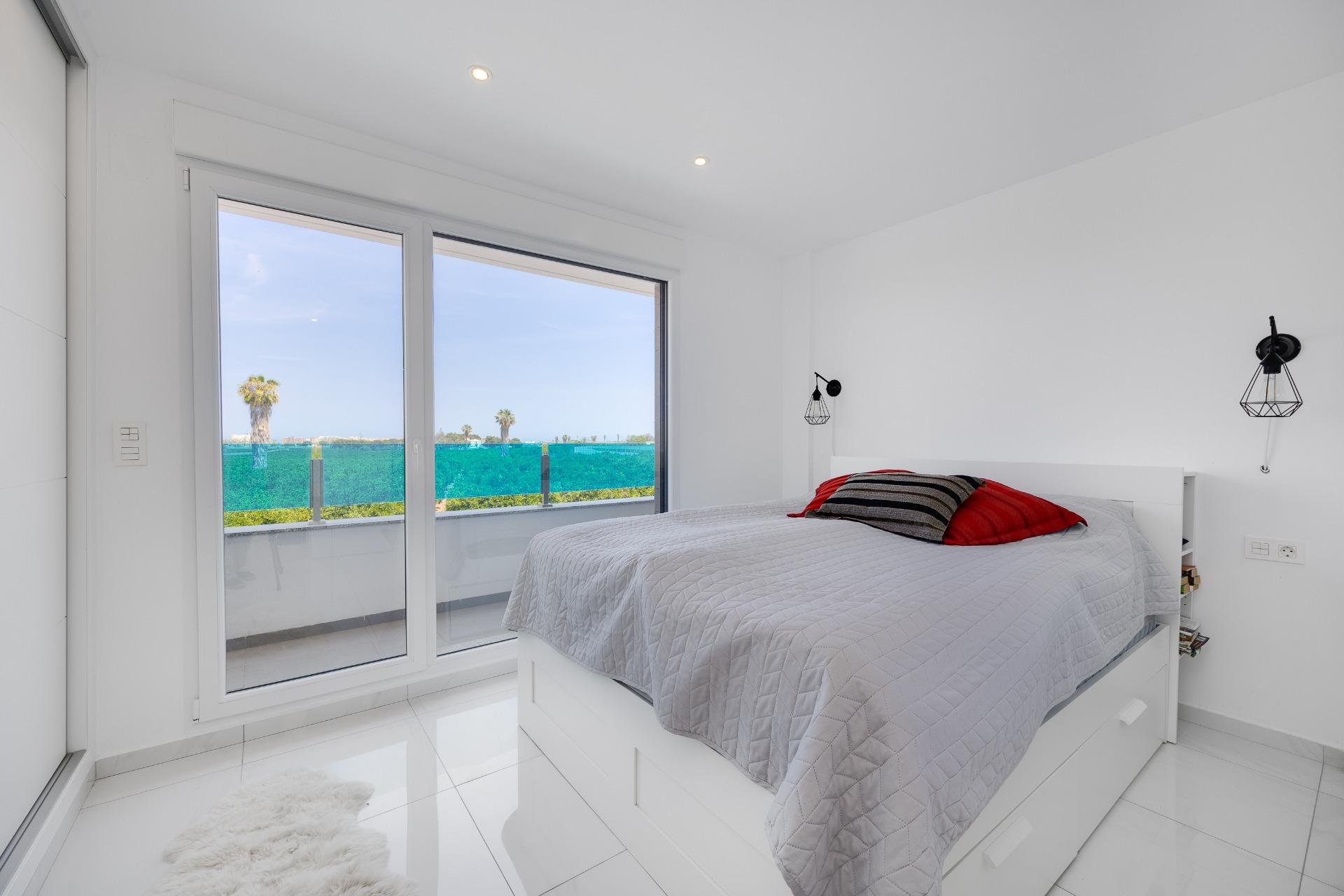 Resale - Townhouse -
Torrevieja - La Siesta