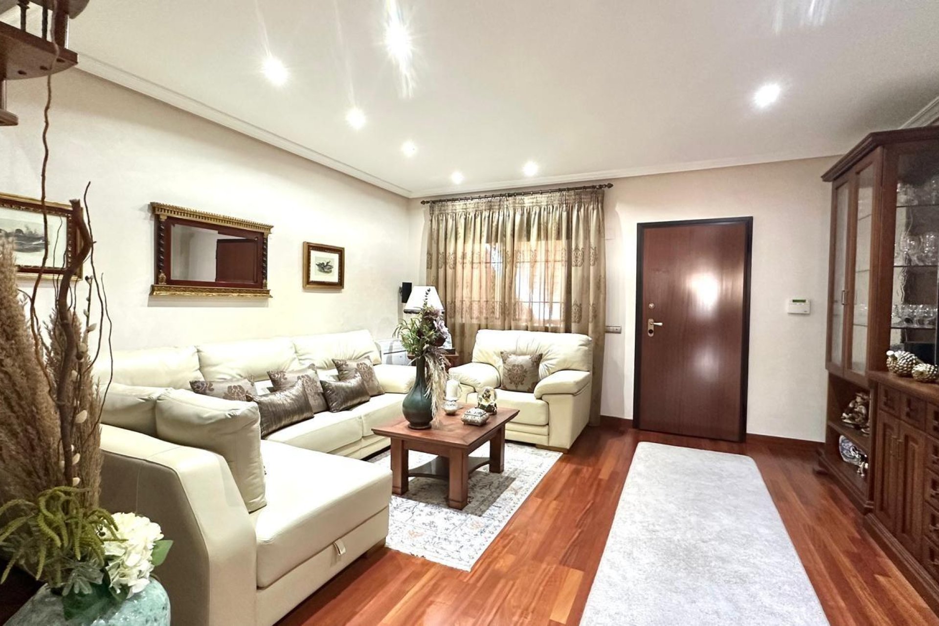 Resale - Townhouse -
Torrevieja - La Siesta