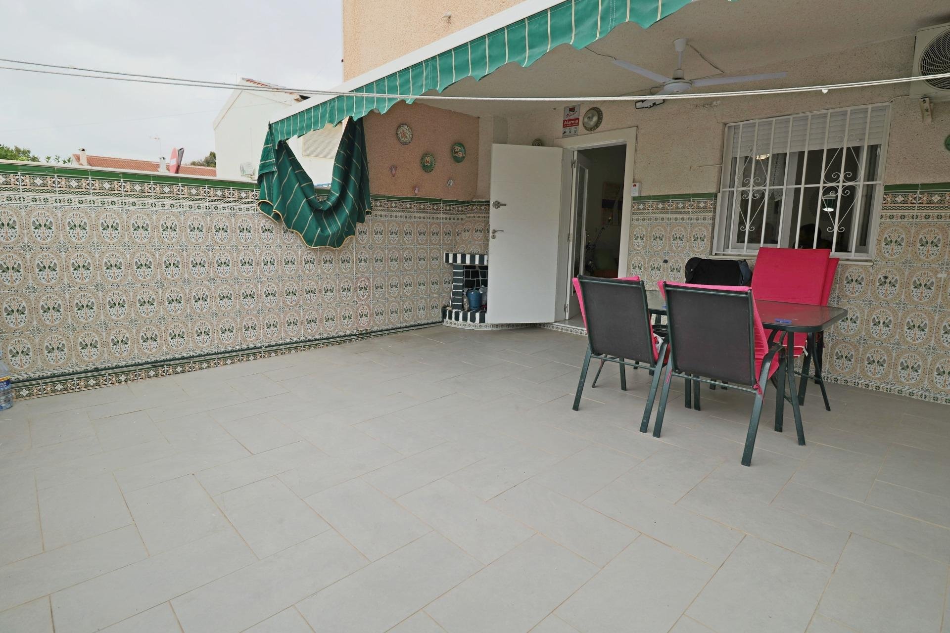 Resale - Townhouse -
Torrevieja - Playa De Los Naufragos