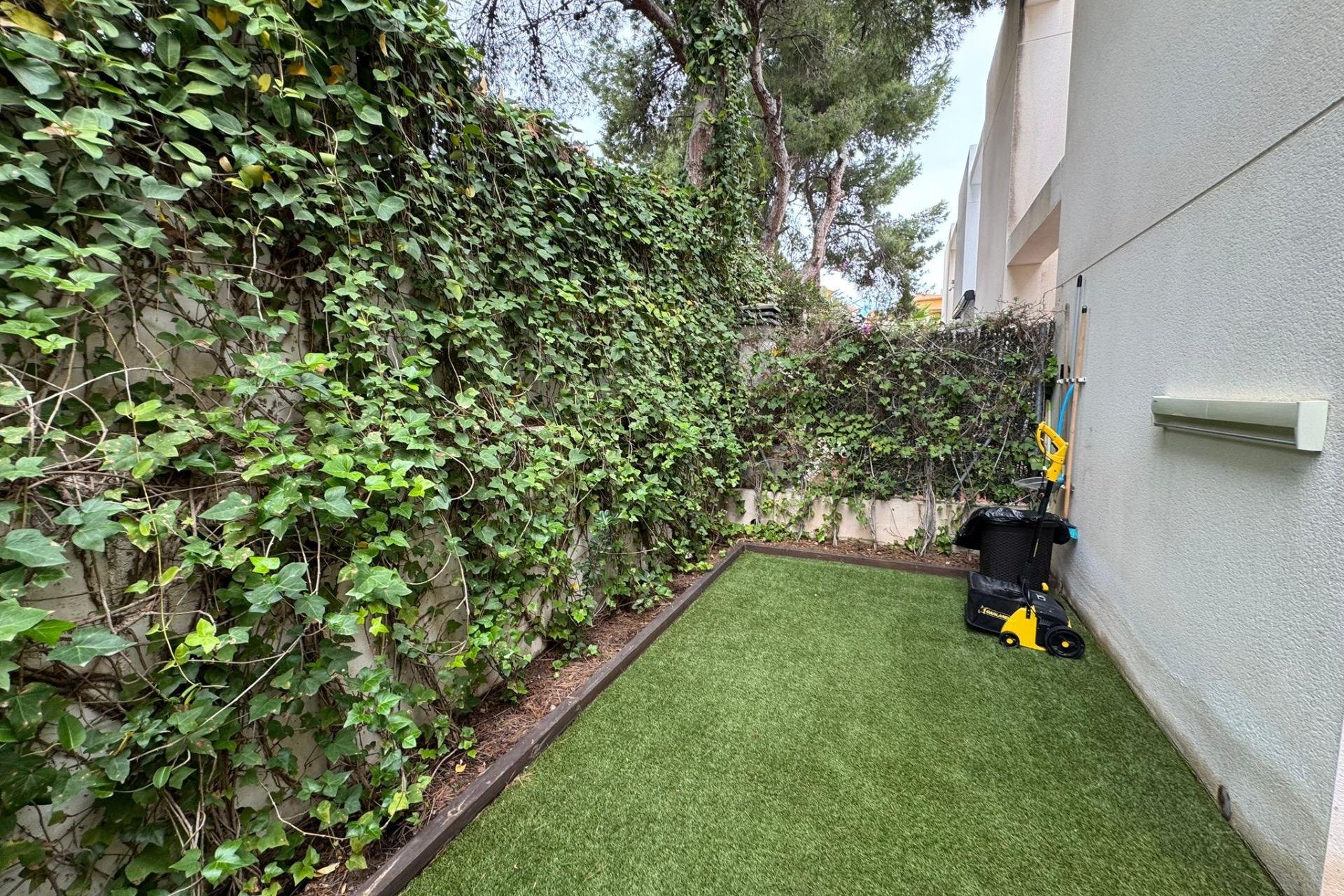 Resale - Townhouse -
Torrevieja - Punta Prima