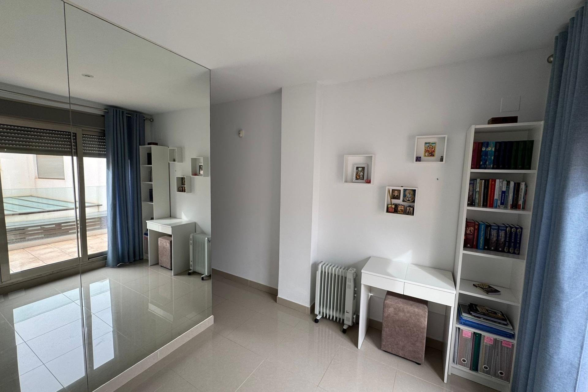 Resale - Townhouse -
Torrevieja - Punta Prima