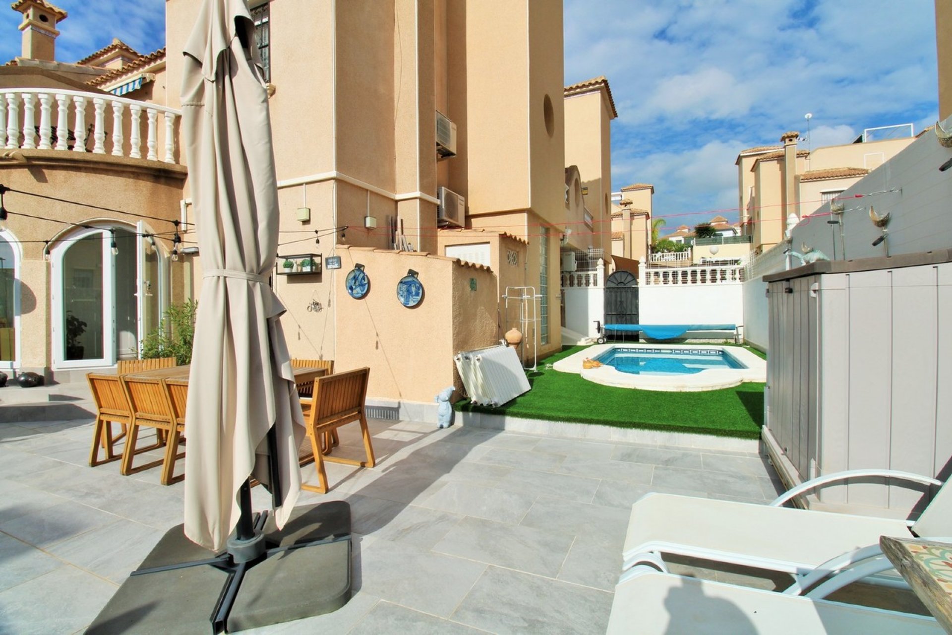 Resale - Townhouse -
Villamartin - Costa Blanca