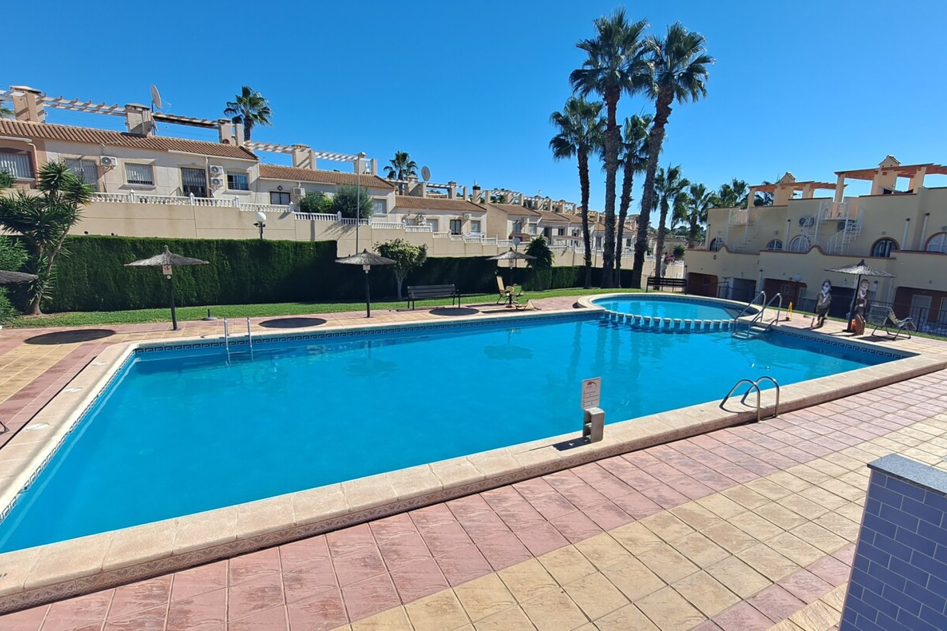 Resale - Townhouse -
Villamartin - Costa Blanca
