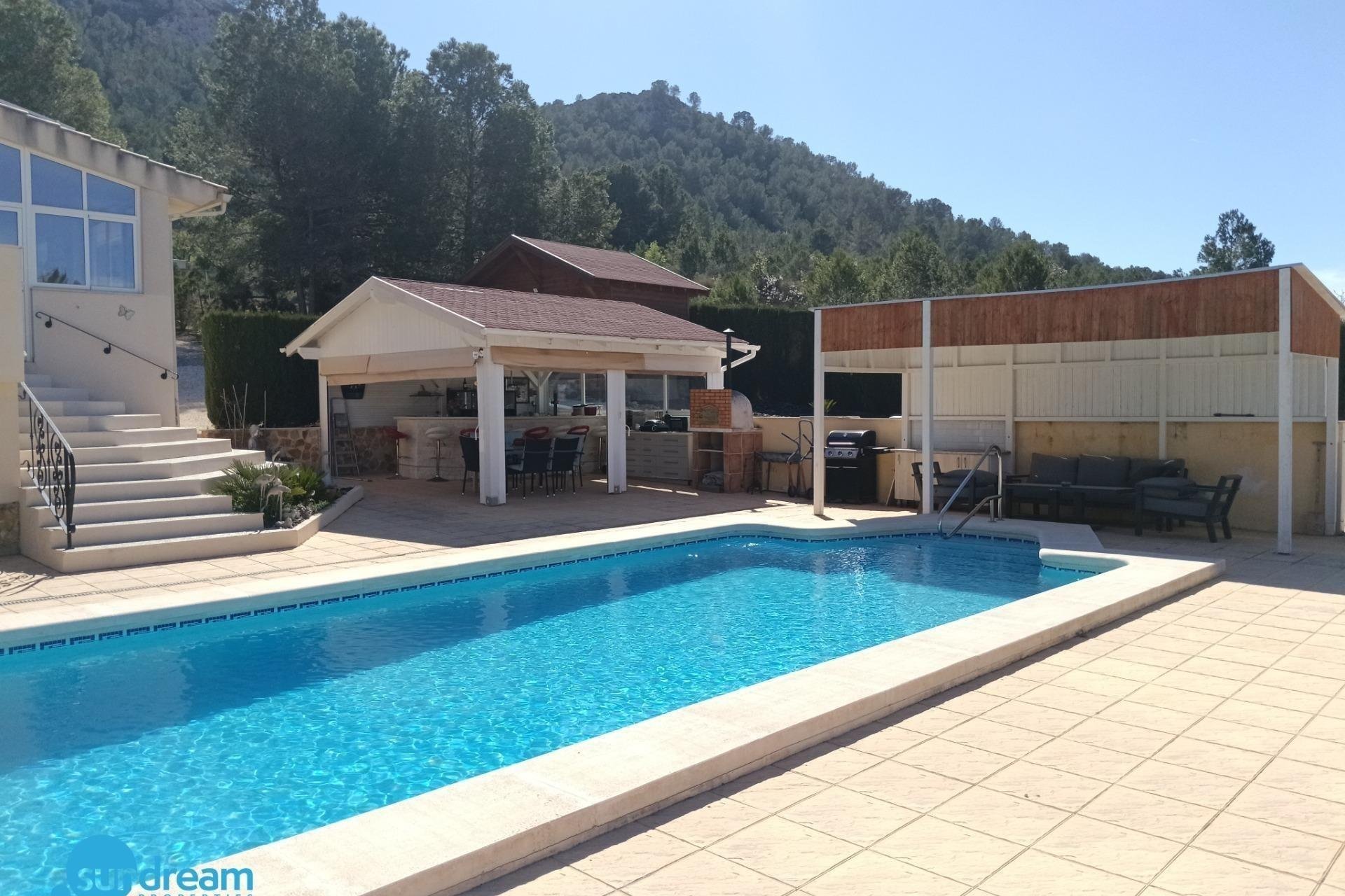 Resale - Villa -
Abanilla