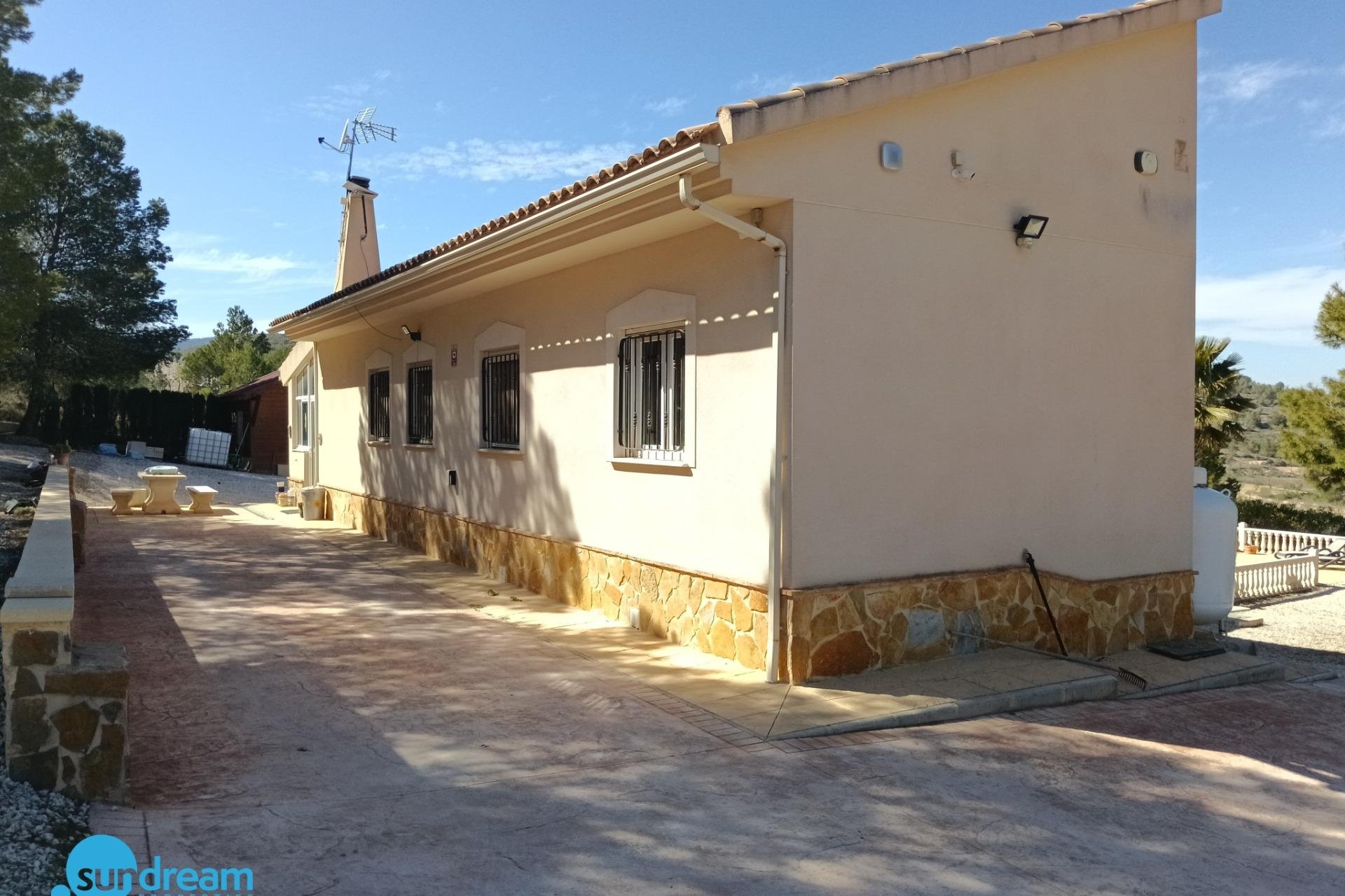 Resale - Villa -
Abanilla