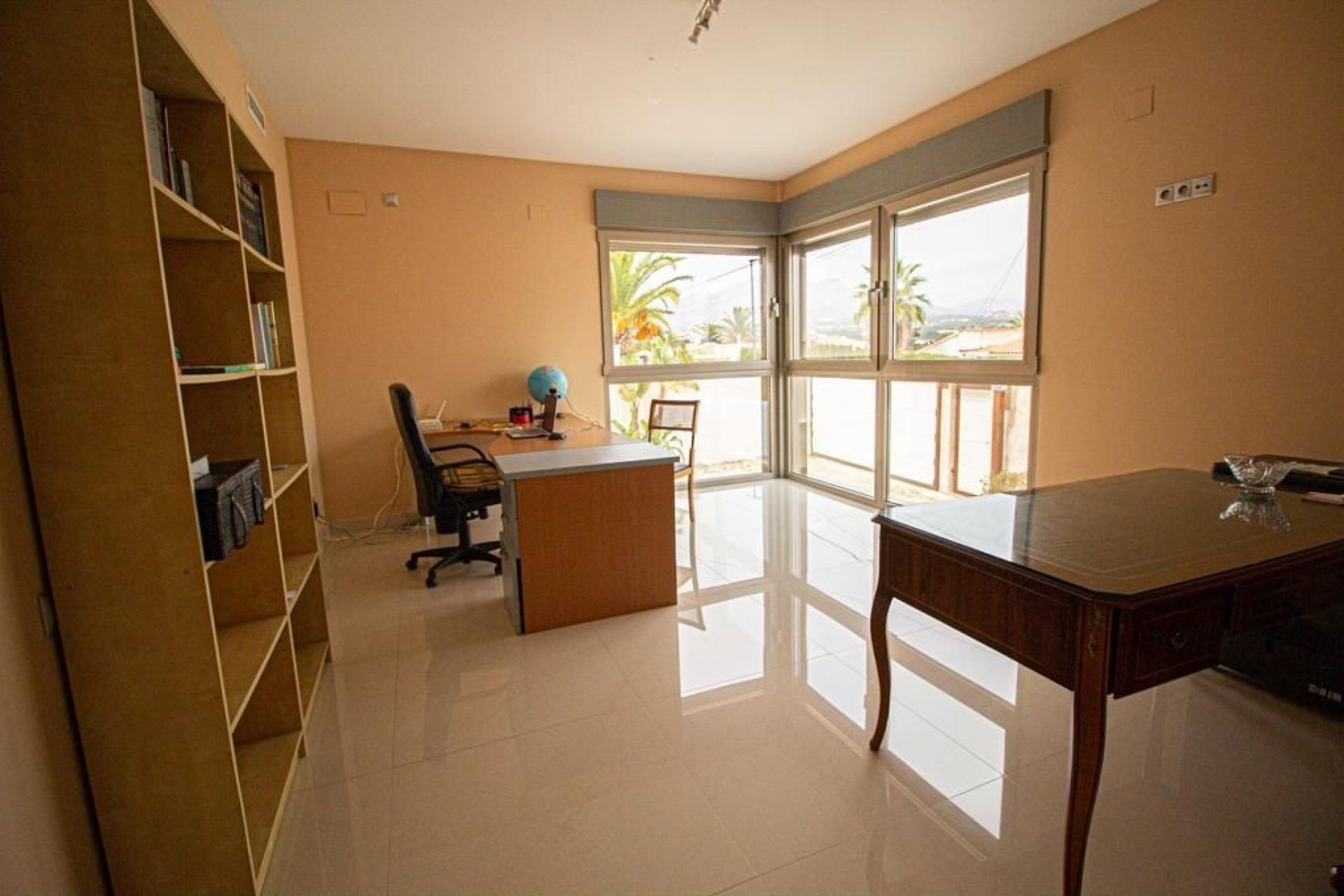 Resale - Villa -
Alfas del Pí - Albir