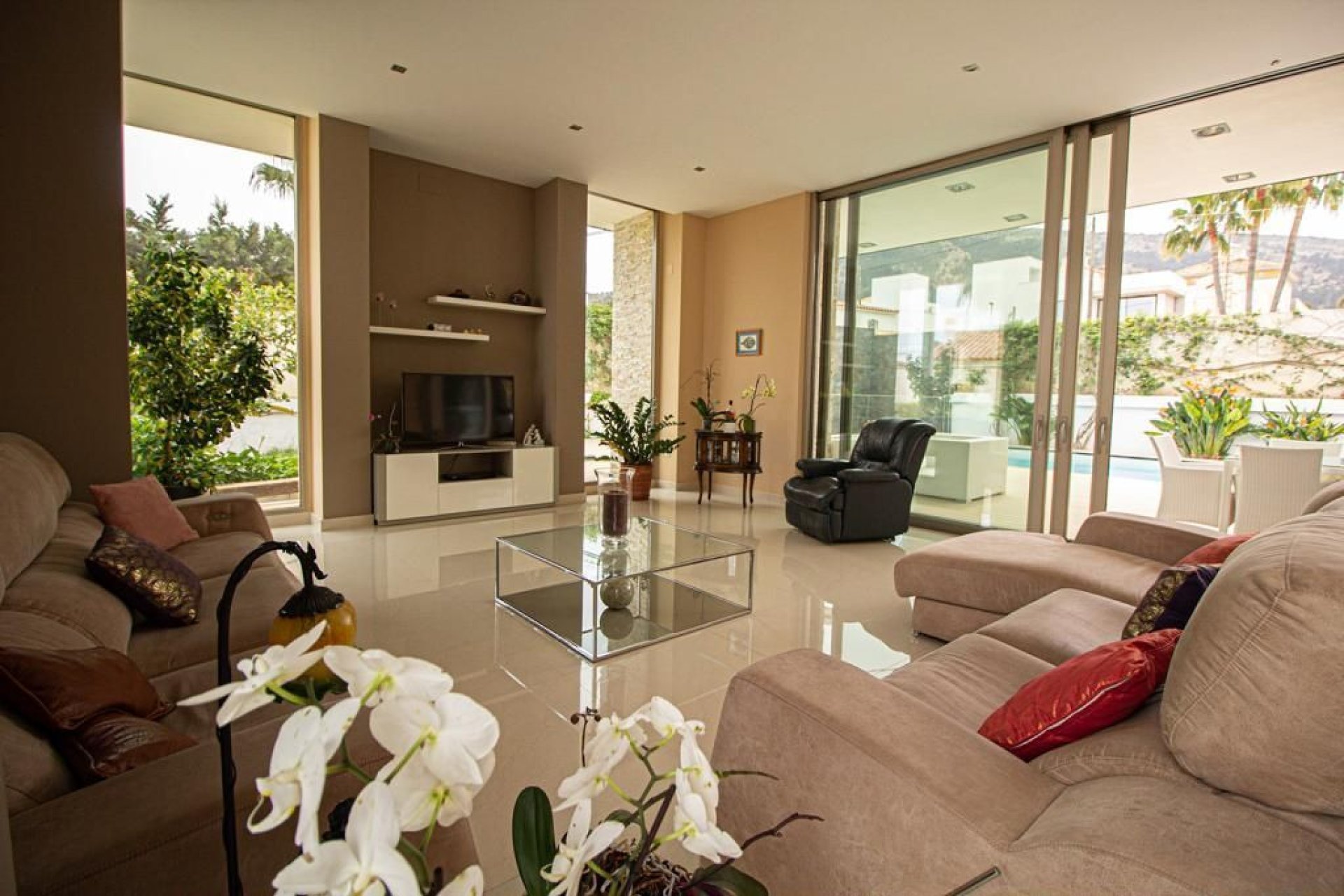 Resale - Villa -
Alfas del Pí - Albir