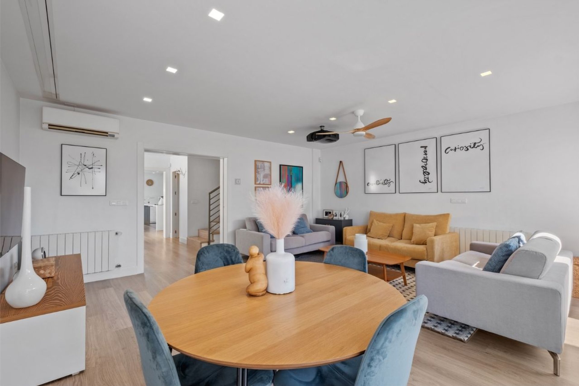 Resale - Villa -
Alfas del Pí - Costa Blanca