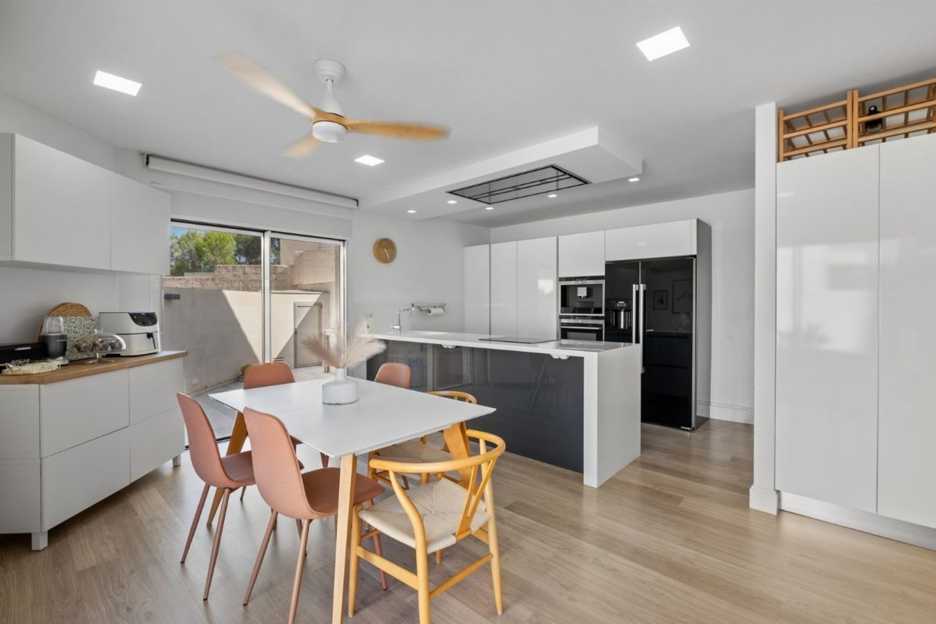 Resale - Villa -
Alfas del Pí - Costa Blanca