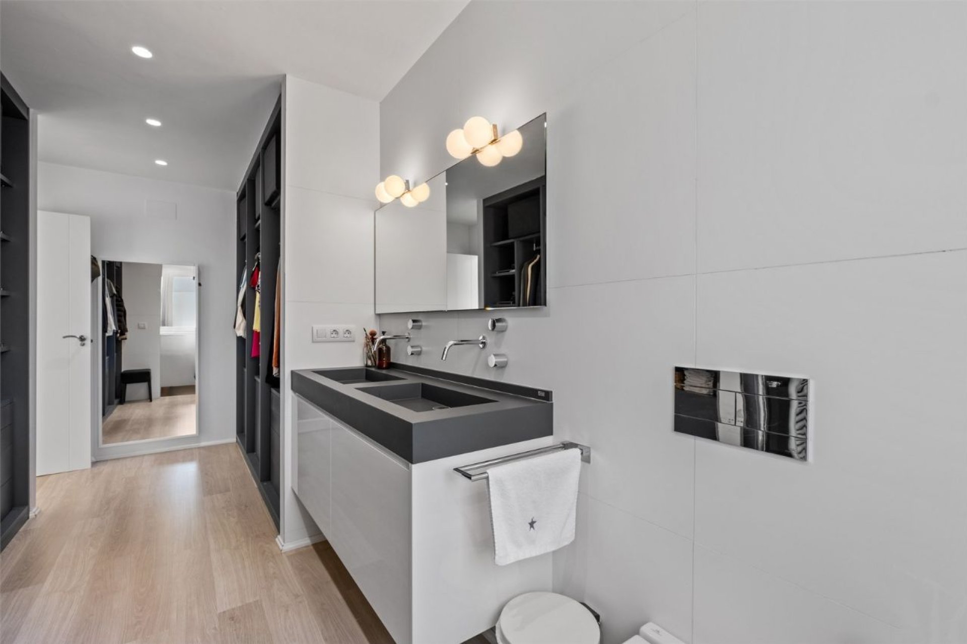 Resale - Villa -
Alfas del Pí - Costa Blanca