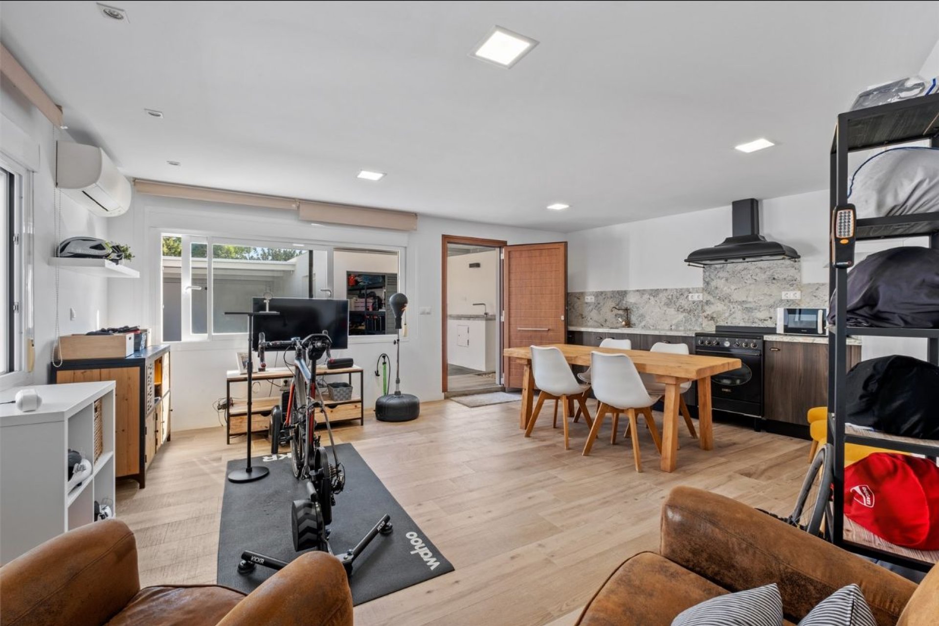 Resale - Villa -
Alfas del Pí - Costa Blanca