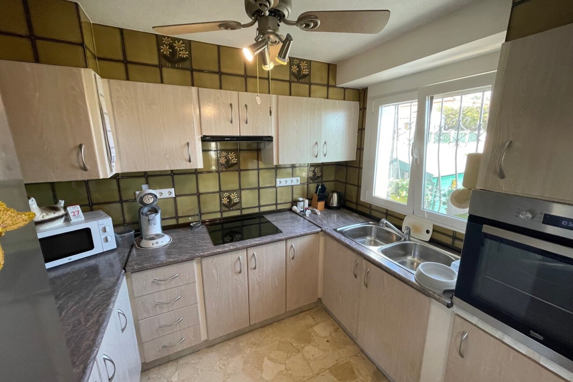 Resale - Villa -
Alfas del Pí - Costa Blanca